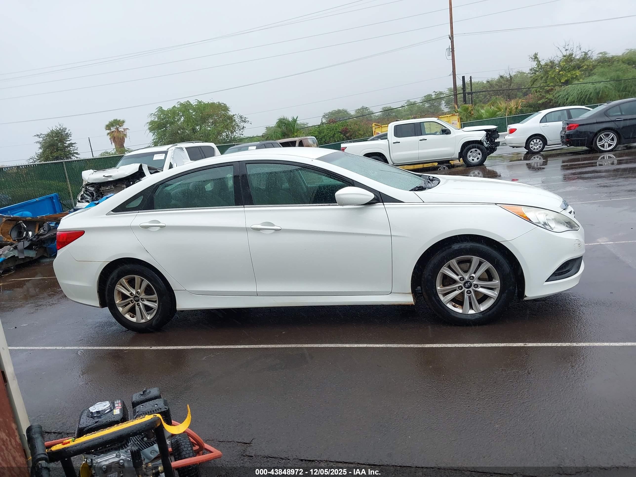 2014 Hyundai Sonata Gls Белый vin: 5NPEB4AC3EH887930