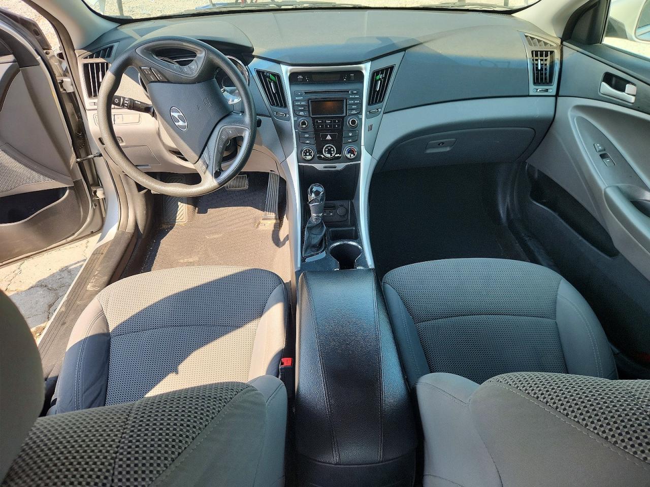 2014 Hyundai Sonata Gls Silver vin: 5NPEB4AC3EH891380