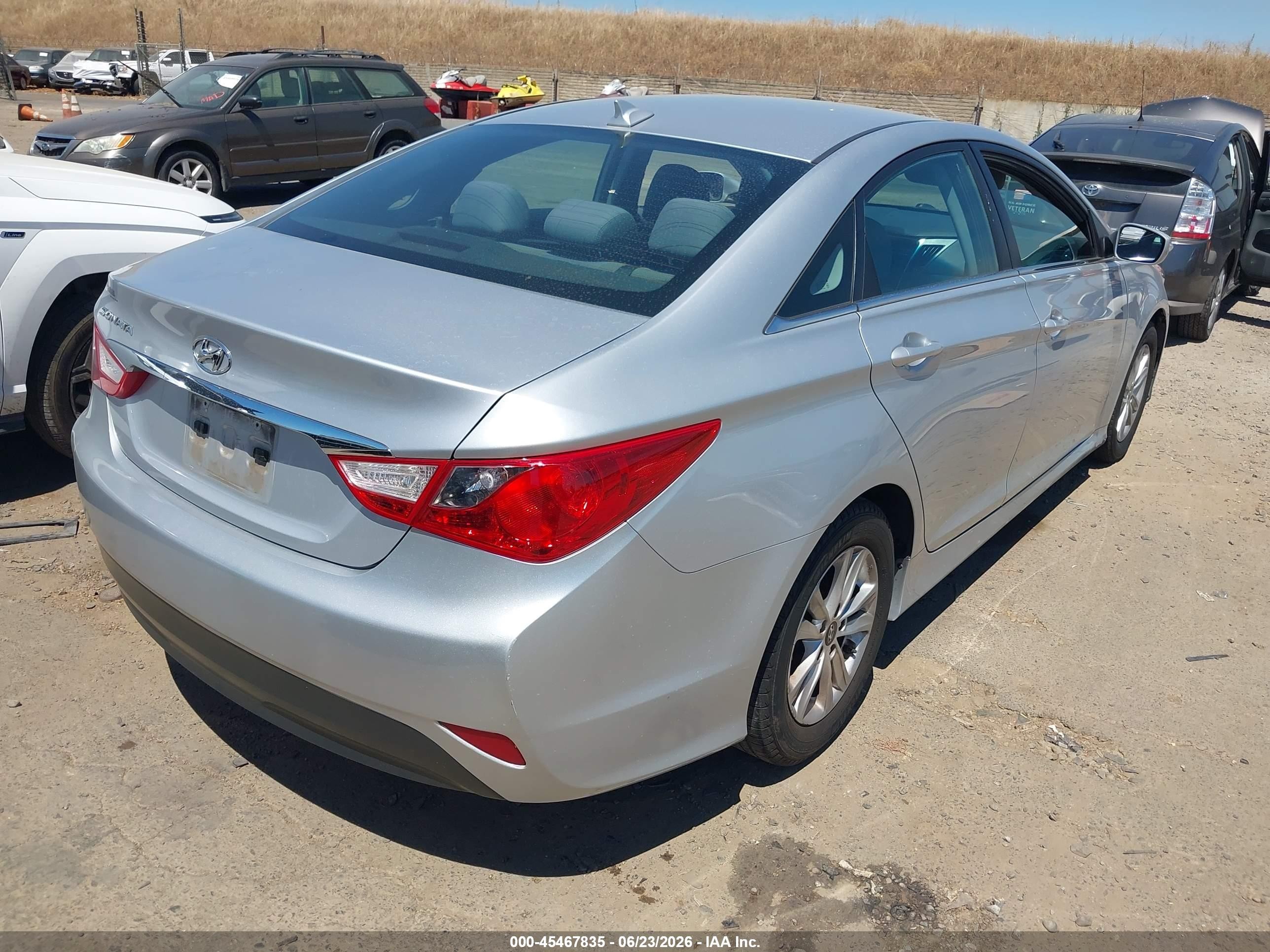 2014 Hyundai Sonata Gls Серебряный vin: 5NPEB4AC3EH914043