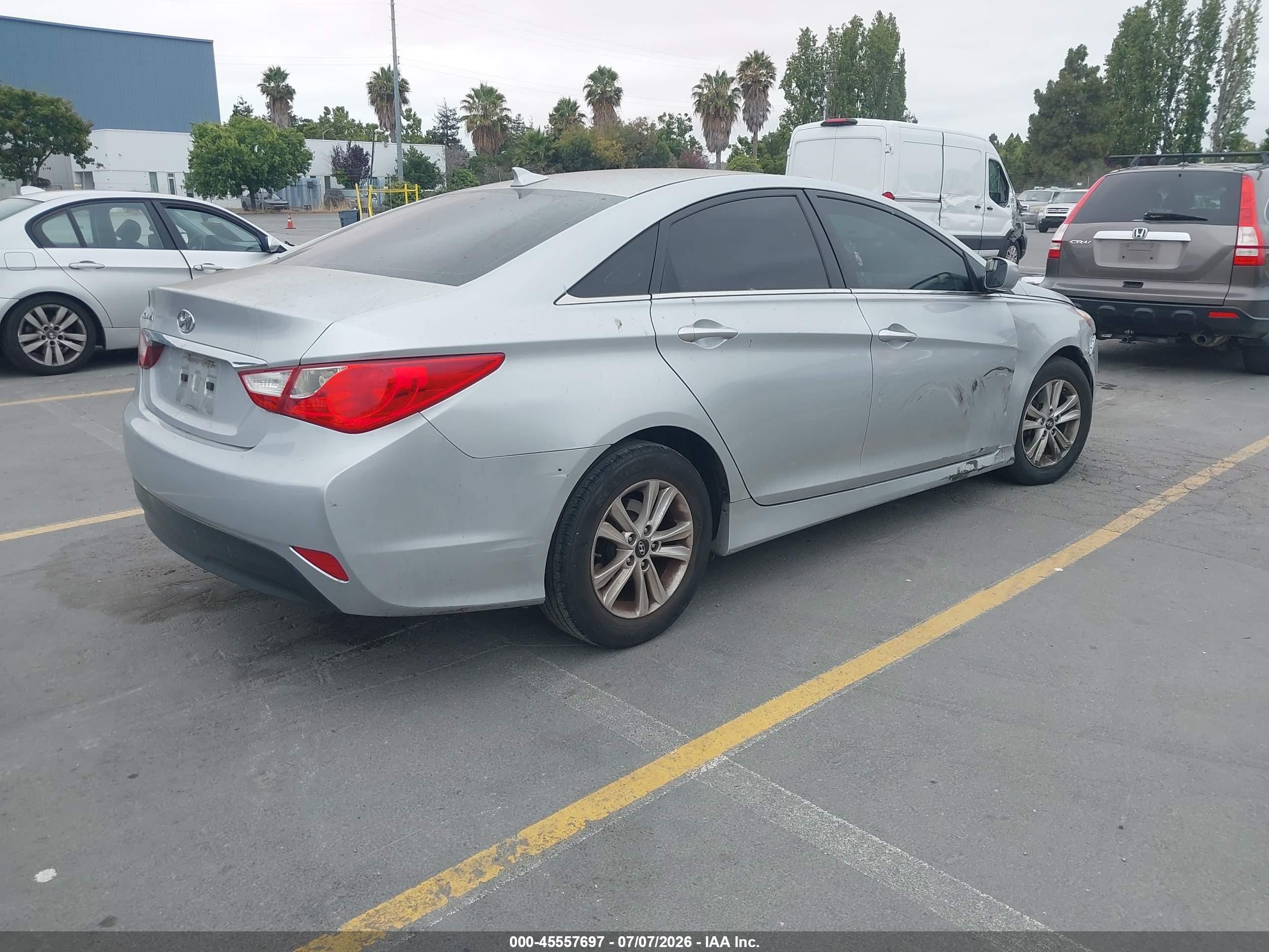 2014 Hyundai Sonata Gls Silver vin: 5NPEB4AC3EH925060