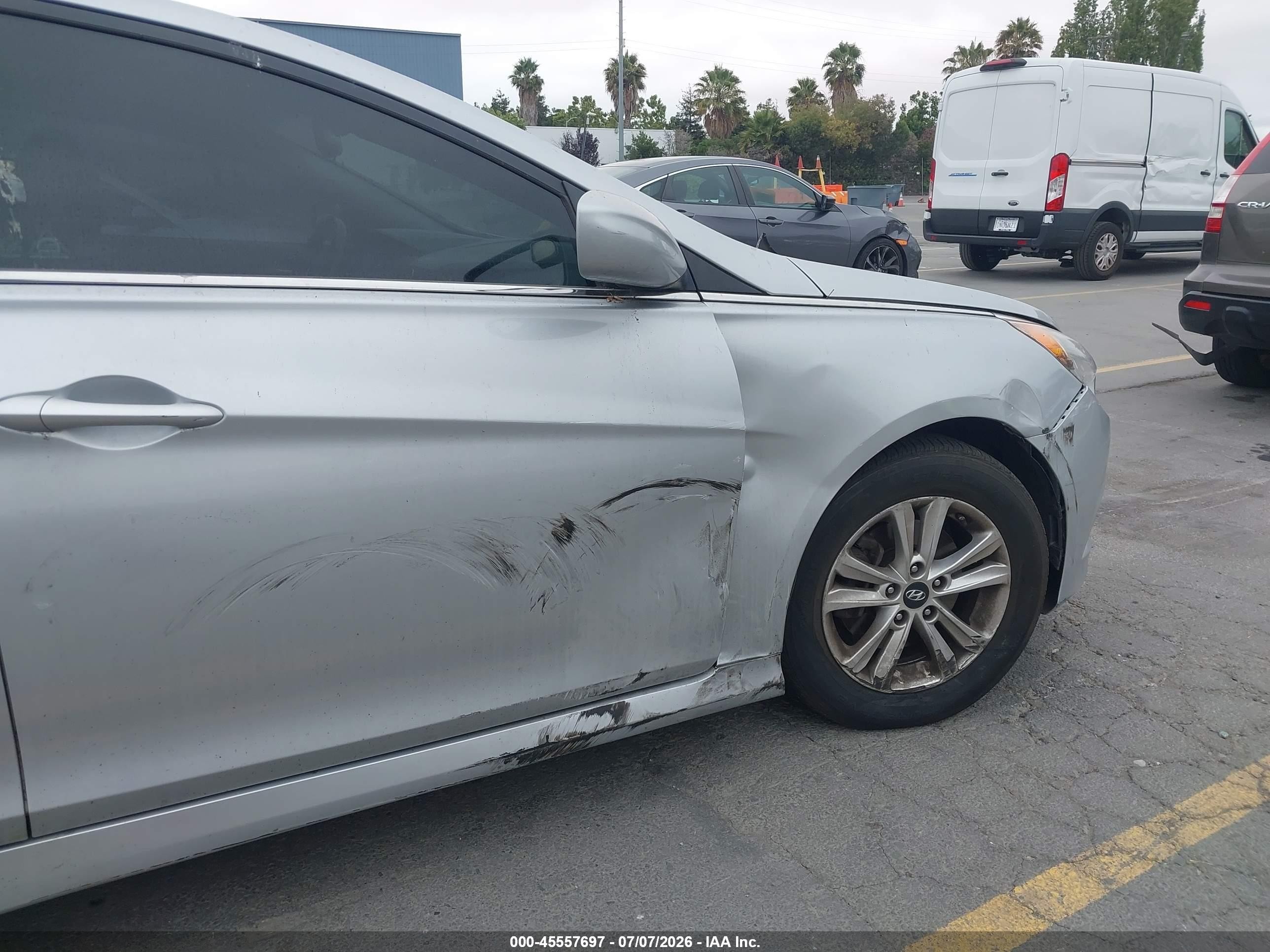2014 Hyundai Sonata Gls Silver vin: 5NPEB4AC3EH925060