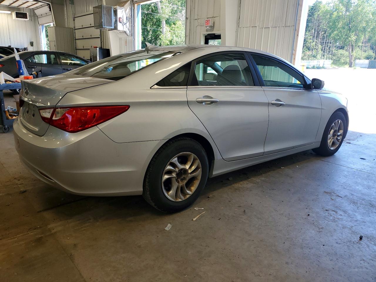 2011 Hyundai Sonata Gls Silver vin: 5NPEB4AC4BH055878