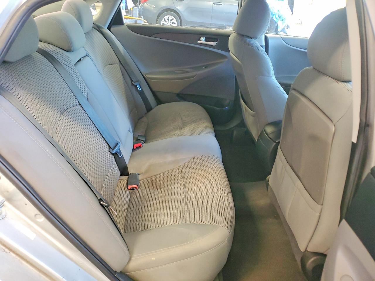 2011 Hyundai Sonata Gls Silver vin: 5NPEB4AC4BH055878