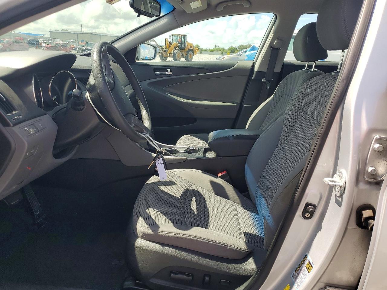 2012 Hyundai Sonata Gls Silver vin: 5NPEB4AC4CH339402