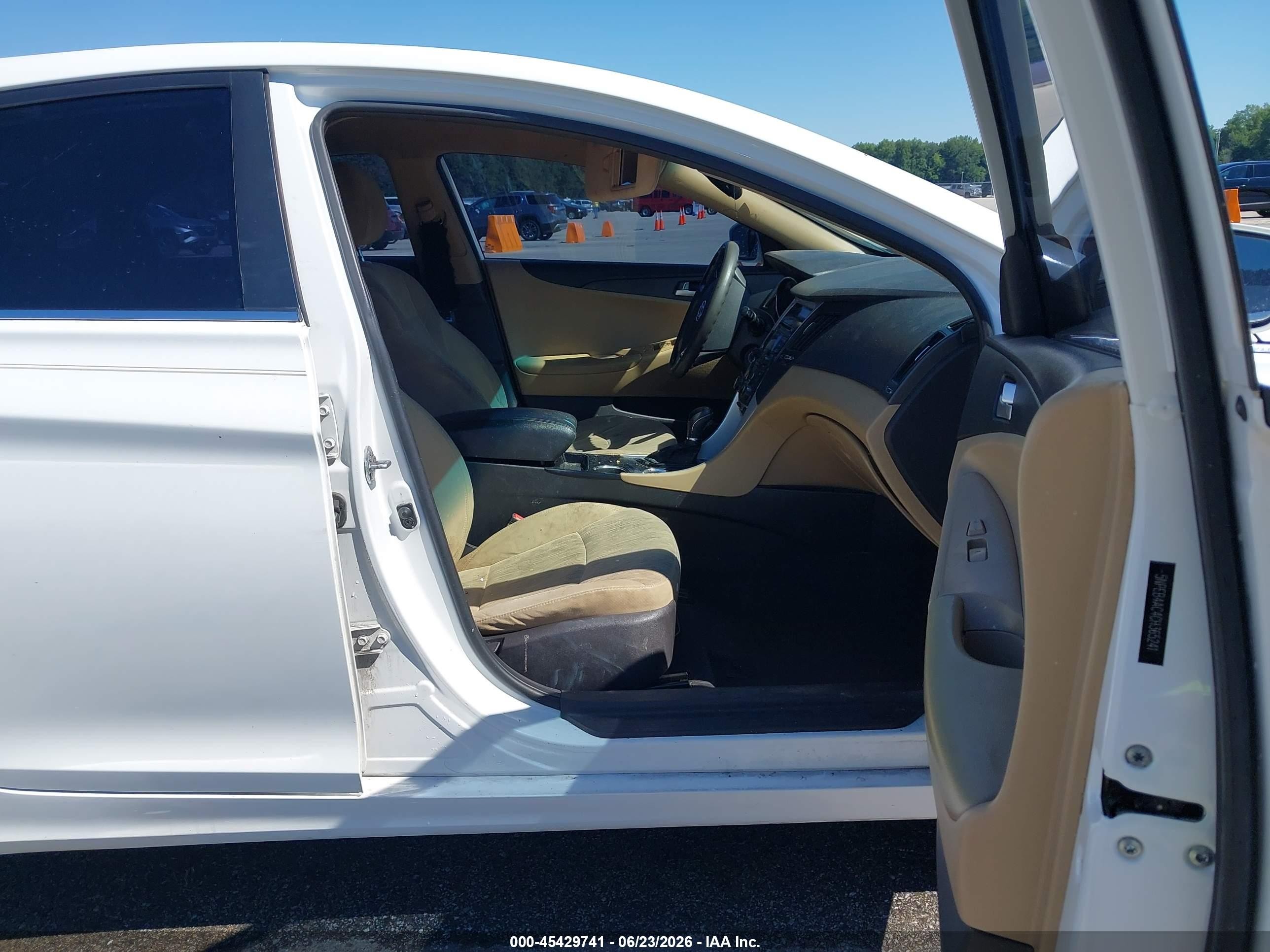 2012 Hyundai Sonata Gls Белый vin: 5NPEB4AC4CH365241