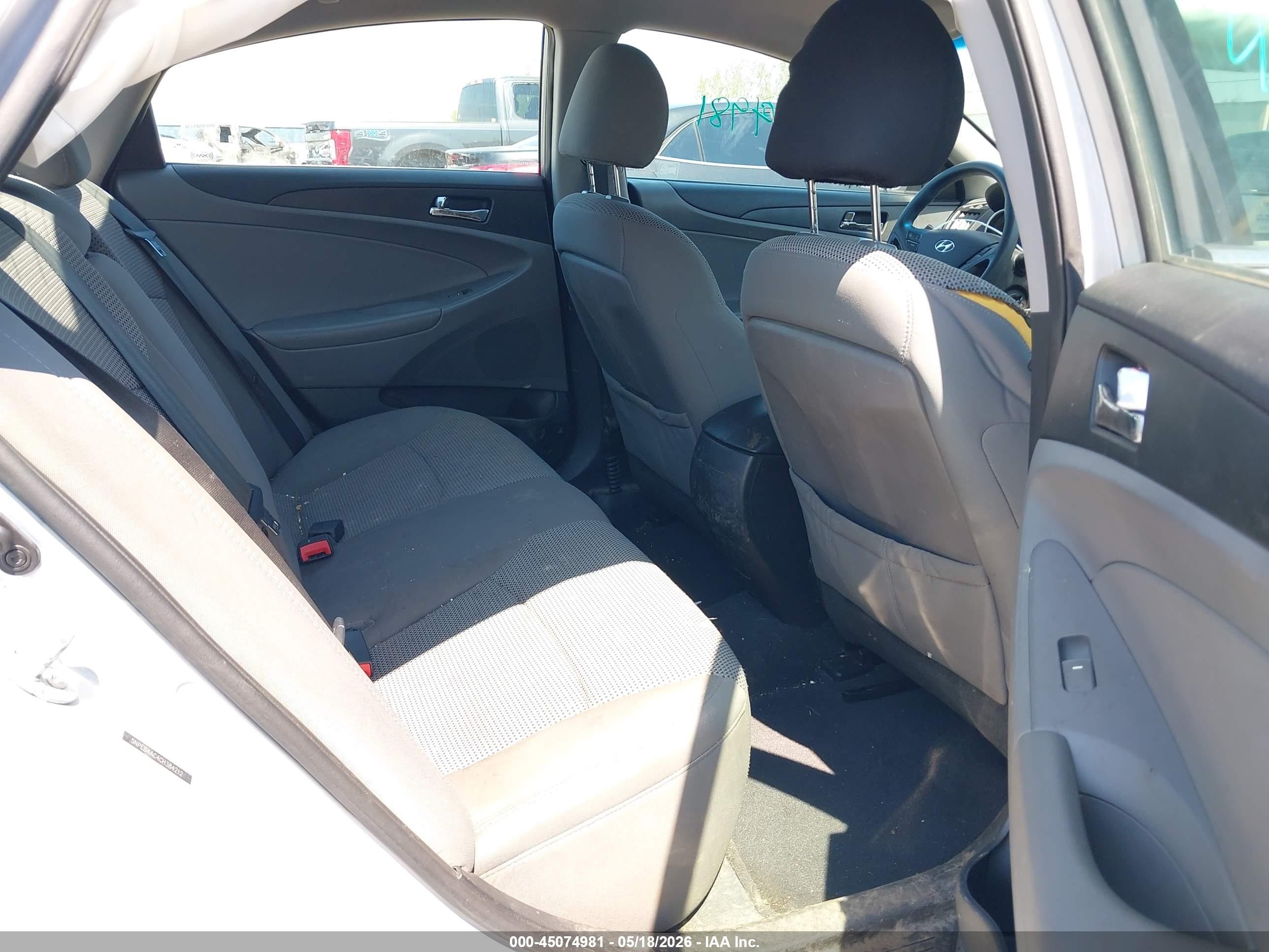 2012 Hyundai Sonata Gls Серебряный vin: 5NPEB4AC4CH384212