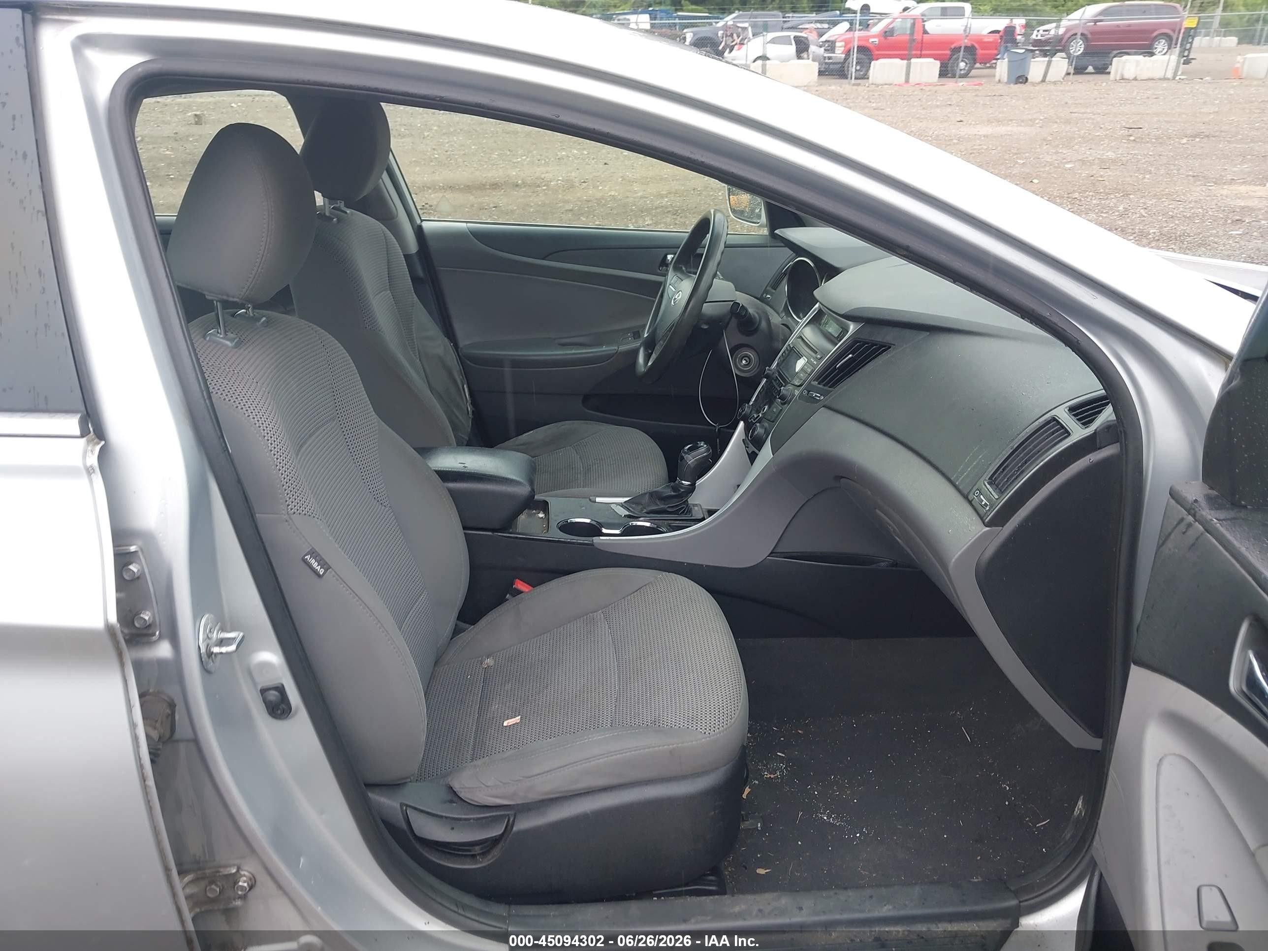 2012 Hyundai Sonata Gls Silver vin: 5NPEB4AC4CH425602