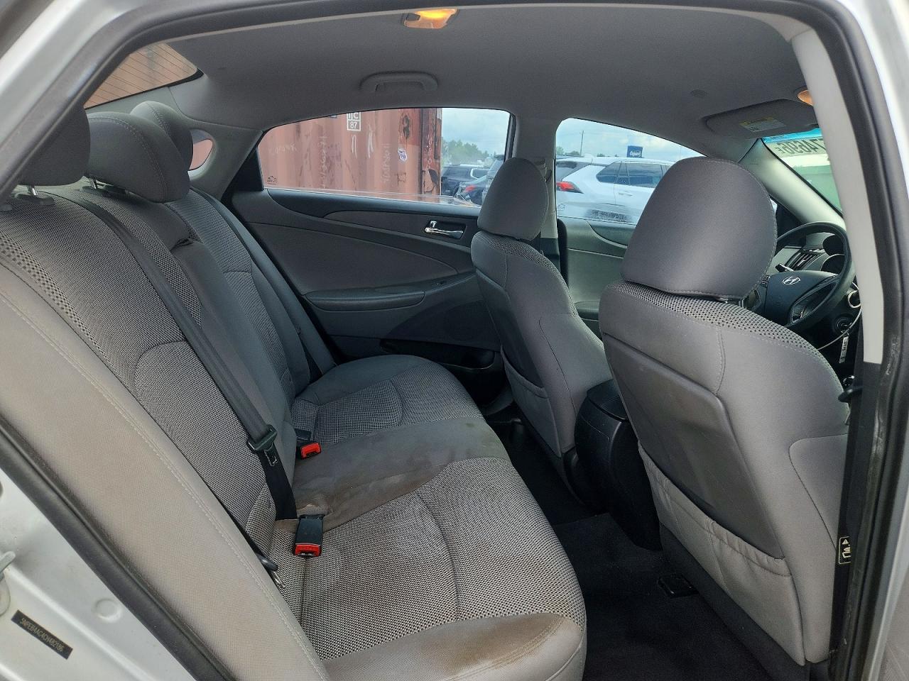 2012 Hyundai Sonata Gls Silver vin: 5NPEB4AC4CH482186