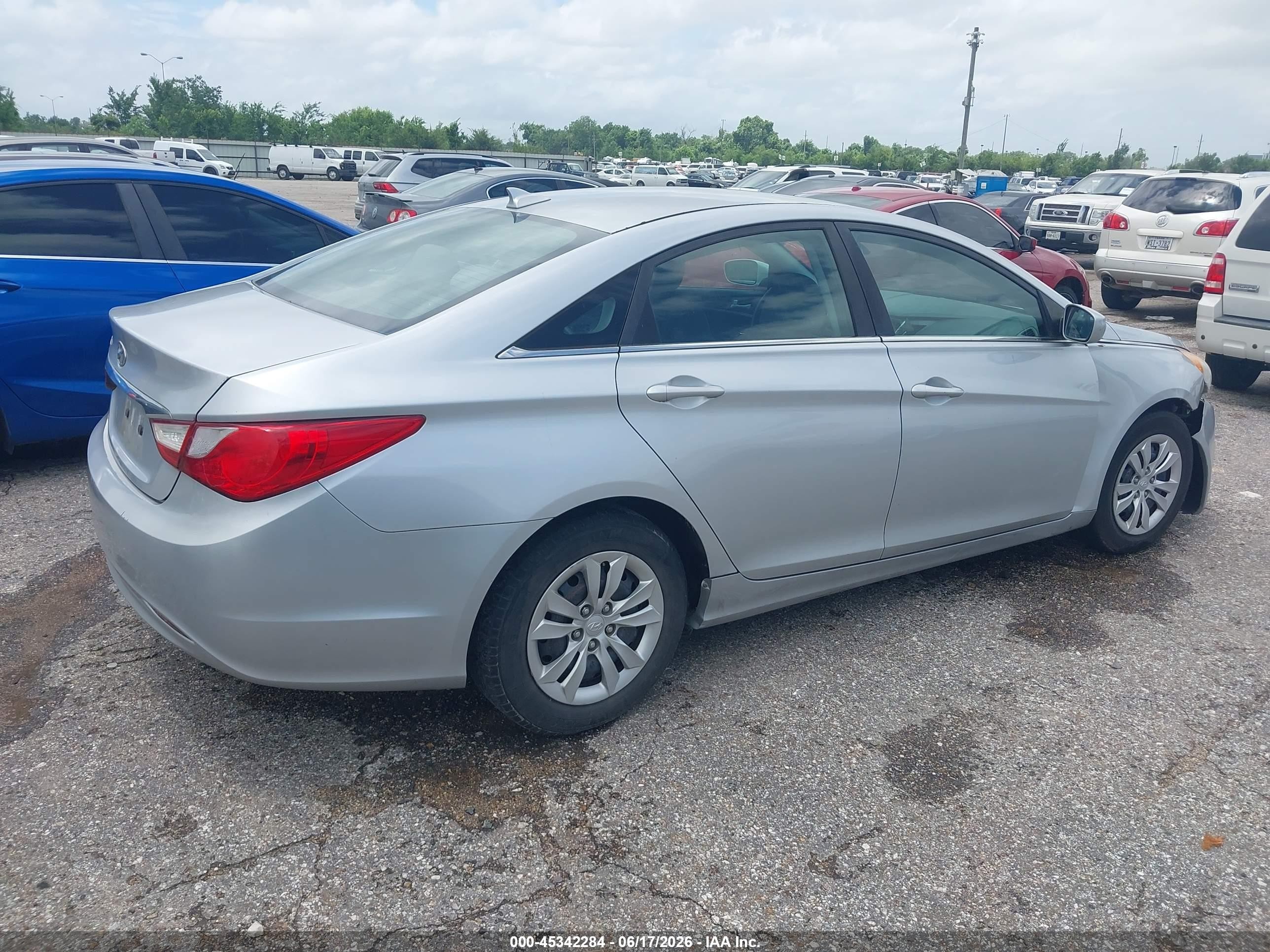 2013 Hyundai Sonata Gls Silver vin: 5NPEB4AC4DH606264