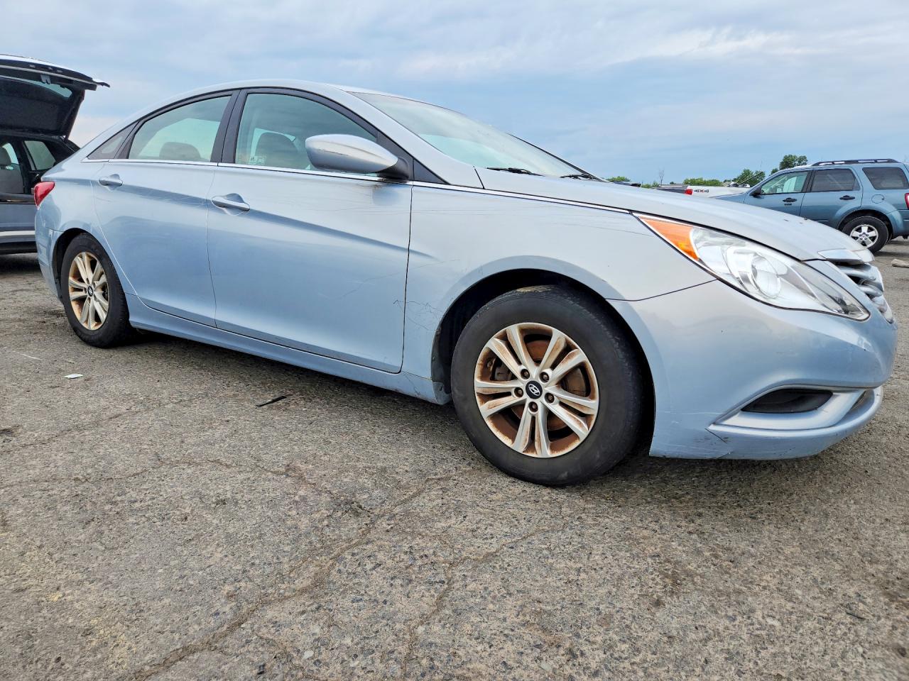 2013 Hyundai Sonata Gls Silver vin: 5NPEB4AC4DH640530