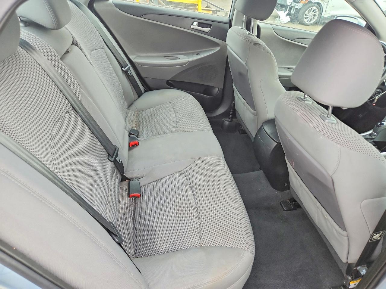 2013 Hyundai Sonata Gls Silver vin: 5NPEB4AC4DH640530
