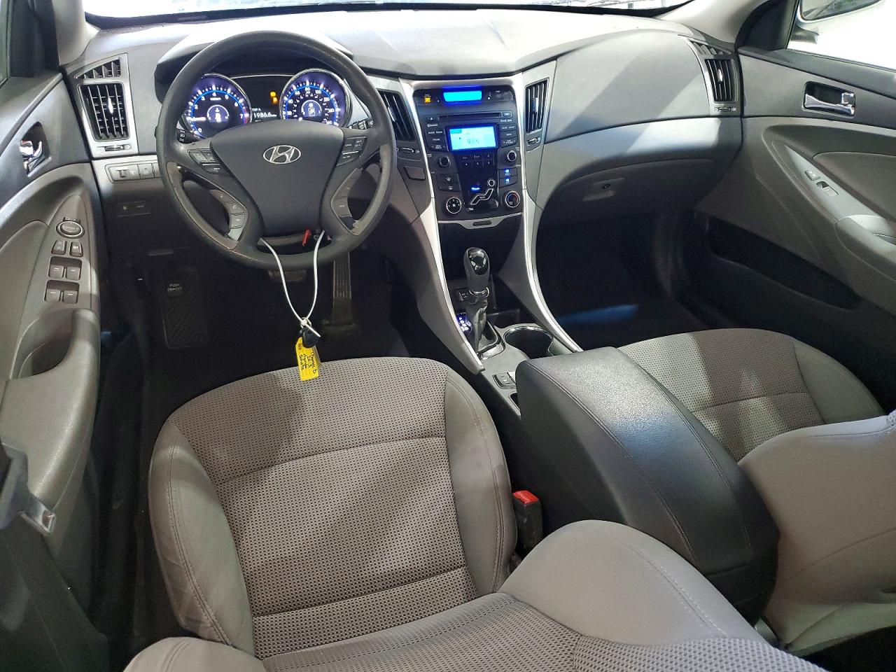 2013 Hyundai Sonata Gls Серебряный vin: 5NPEB4AC4DH656355