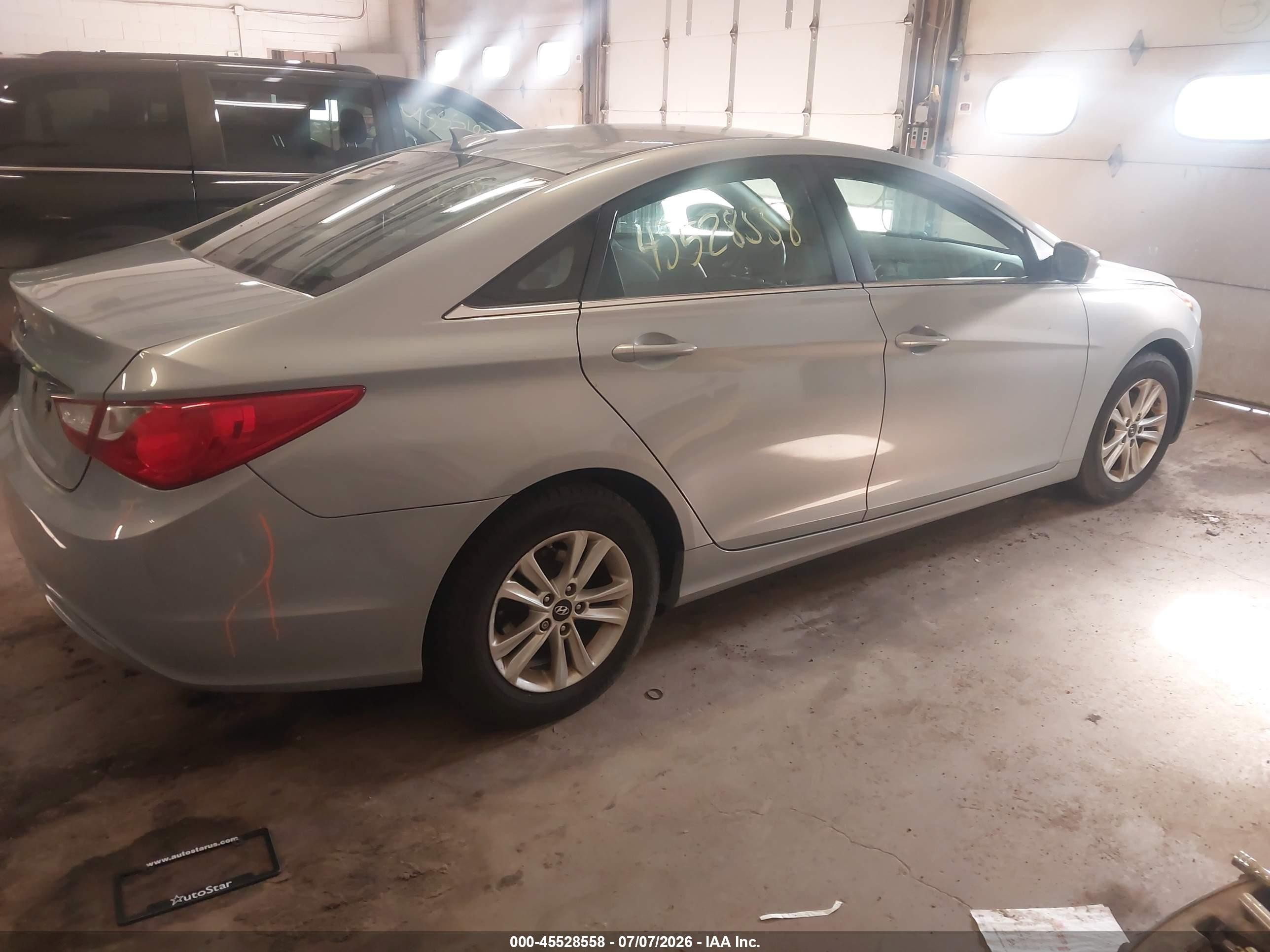 2013 Hyundai Sonata Gls Серый vin: 5NPEB4AC4DH658736