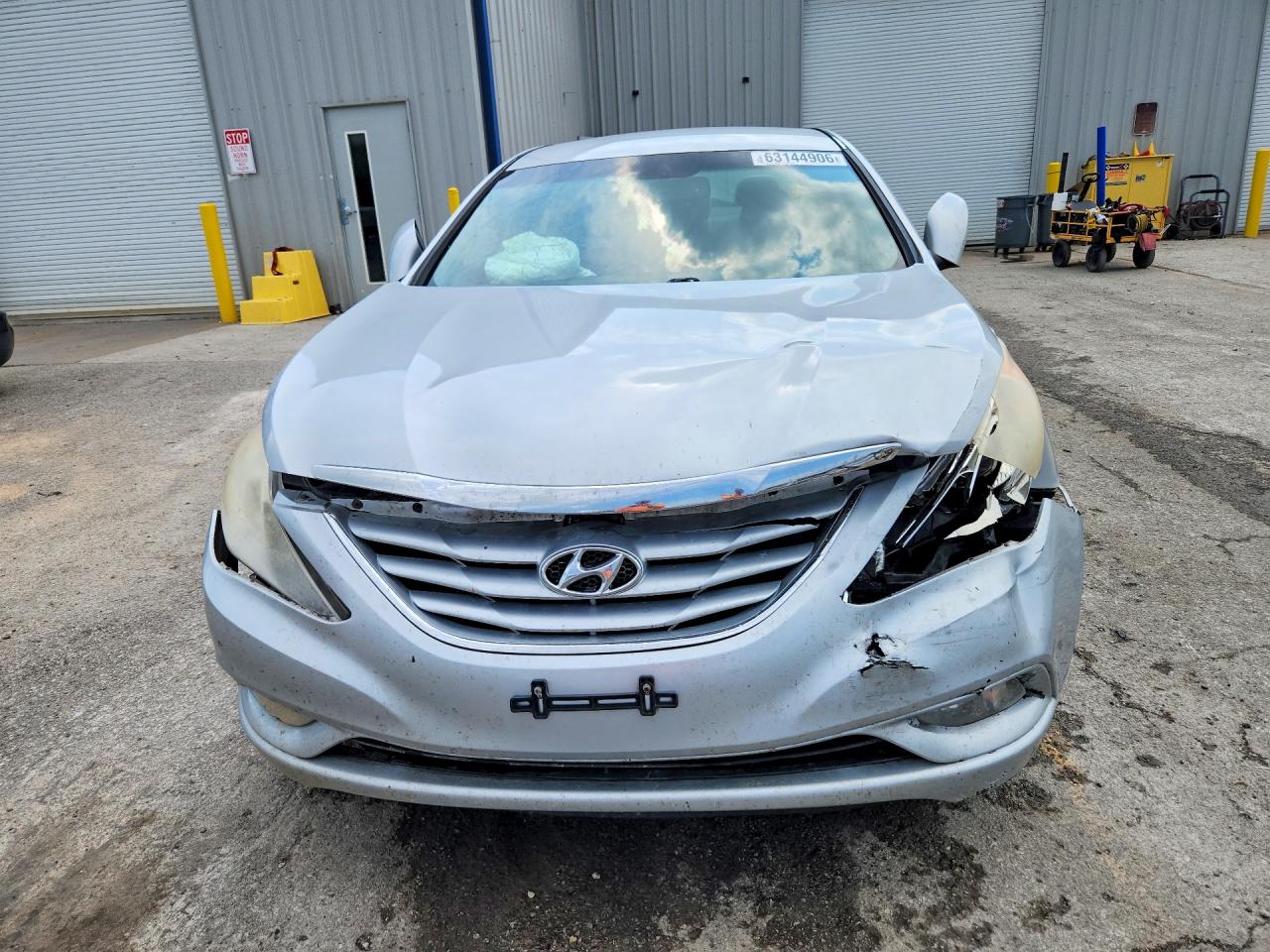 2013 Hyundai Sonata Gls Silver vin: 5NPEB4AC4DH665525