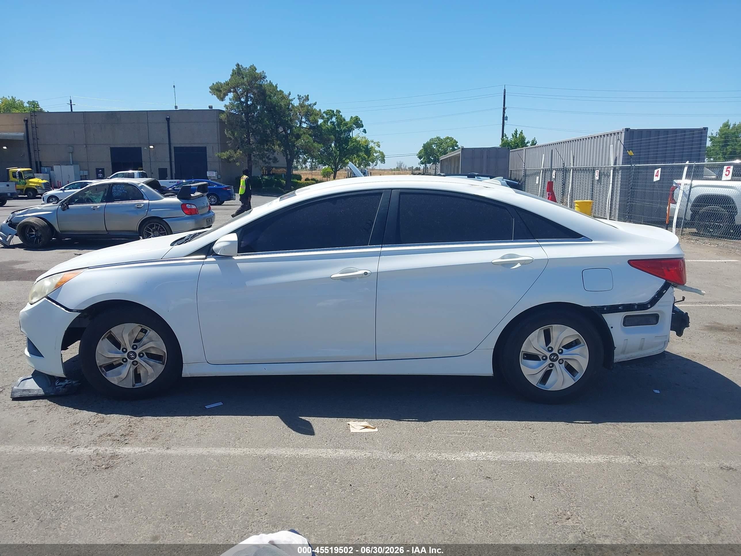 2014 Hyundai Sonata Gls White vin: 5NPEB4AC4EH822617