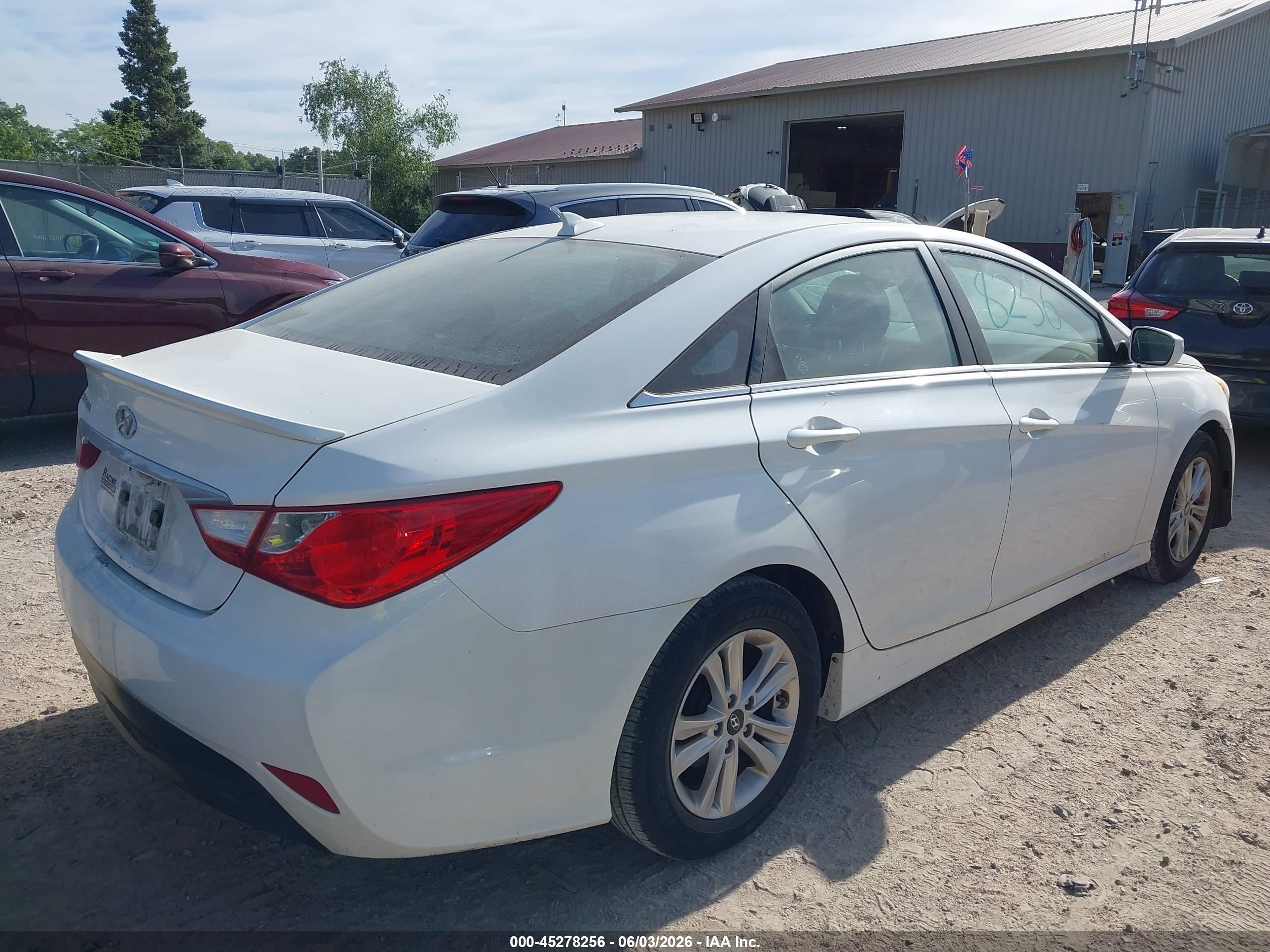2014 Hyundai Sonata Gls White vin: 5NPEB4AC4EH832001