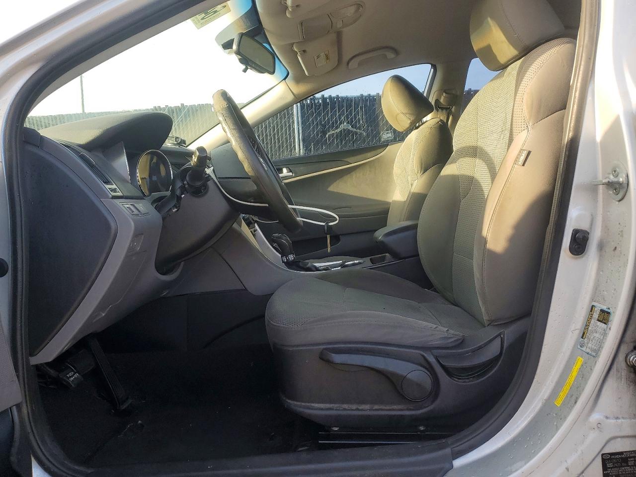 2014 Hyundai Sonata Gls Silver vin: 5NPEB4AC4EH840342