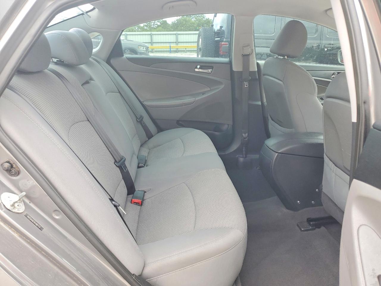2014 Hyundai Sonata Gls Серый vin: 5NPEB4AC4EH861112