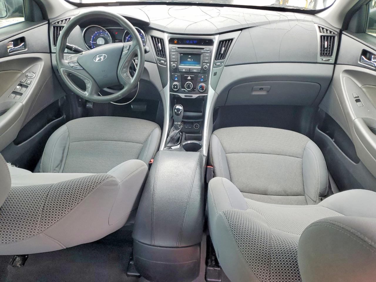 2014 Hyundai Sonata Gls Серый vin: 5NPEB4AC4EH861112