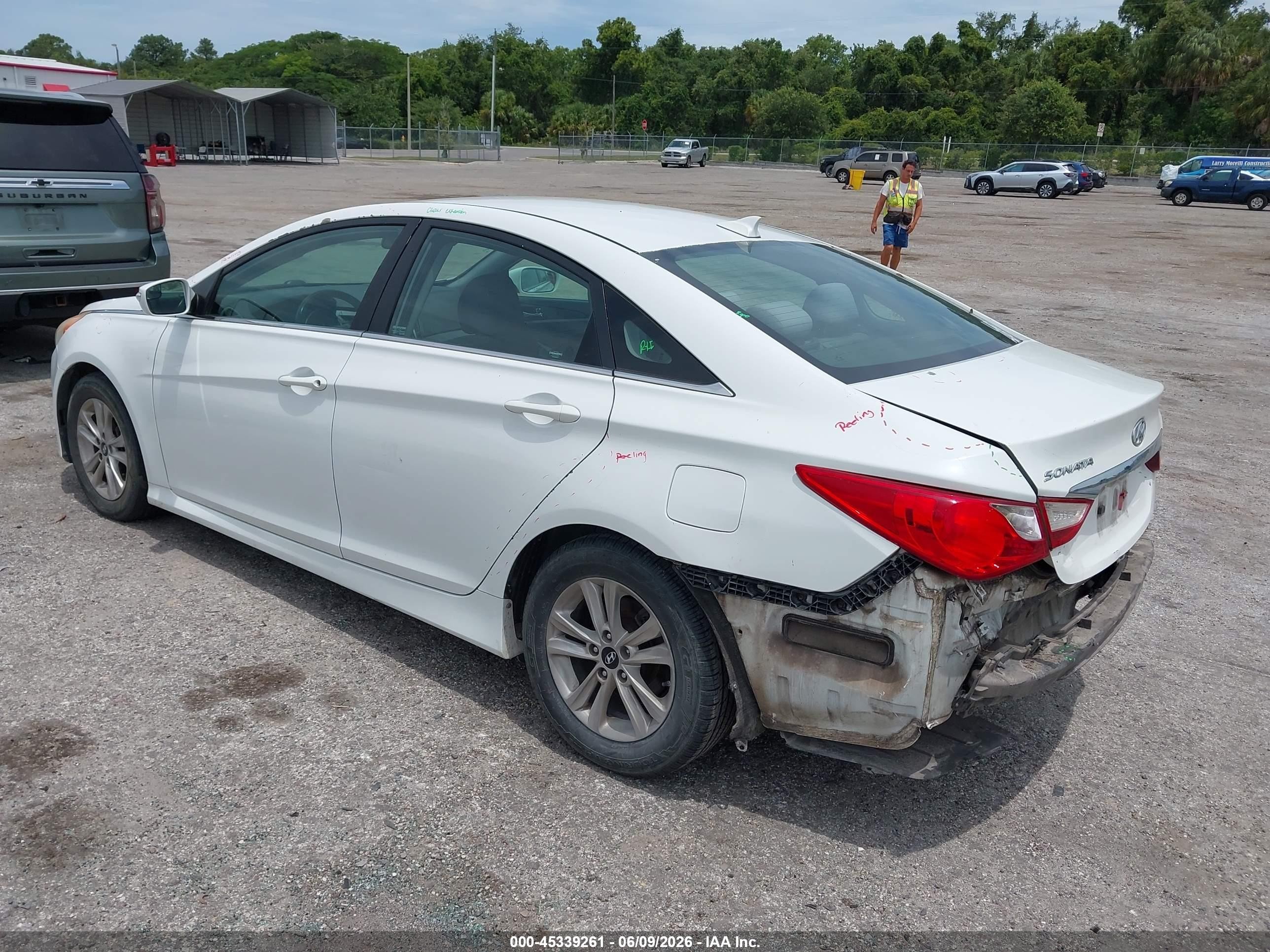 2014 Hyundai Sonata Gls Белый vin: 5NPEB4AC4EH902211