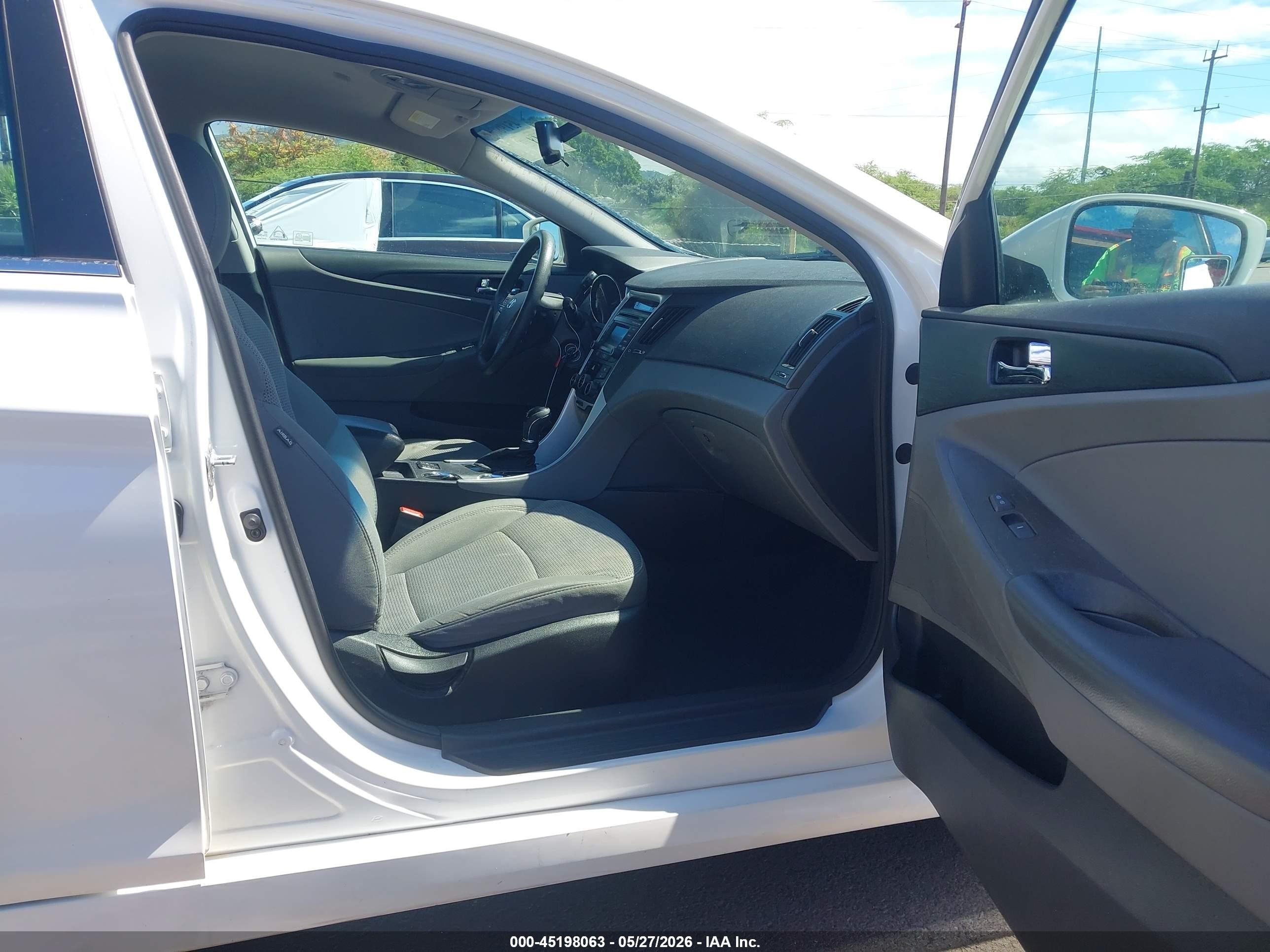 2014 Hyundai Sonata Gls White vin: 5NPEB4AC4EH926055