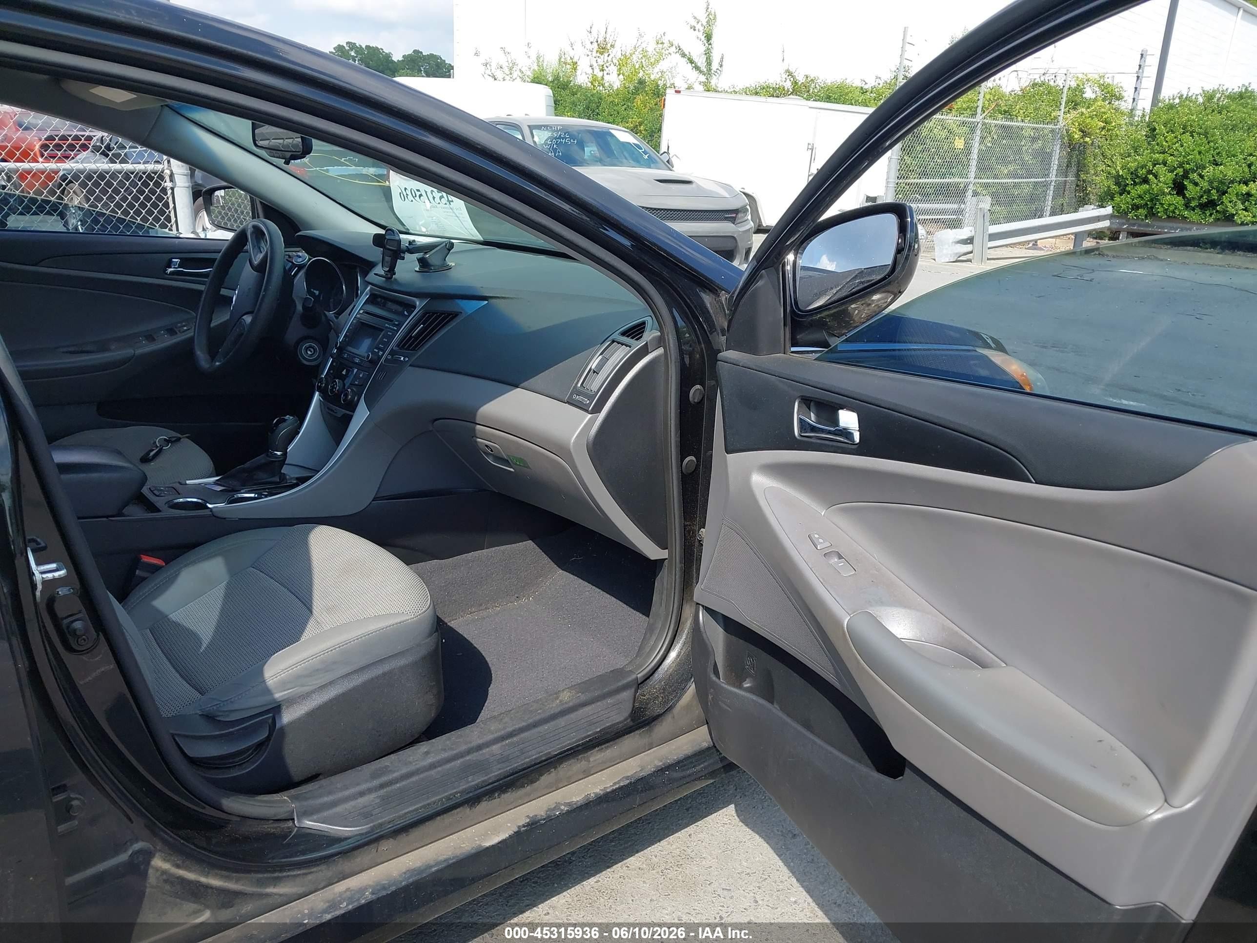 2014 Hyundai Sonata Gls Black vin: 5NPEB4AC4EH940277