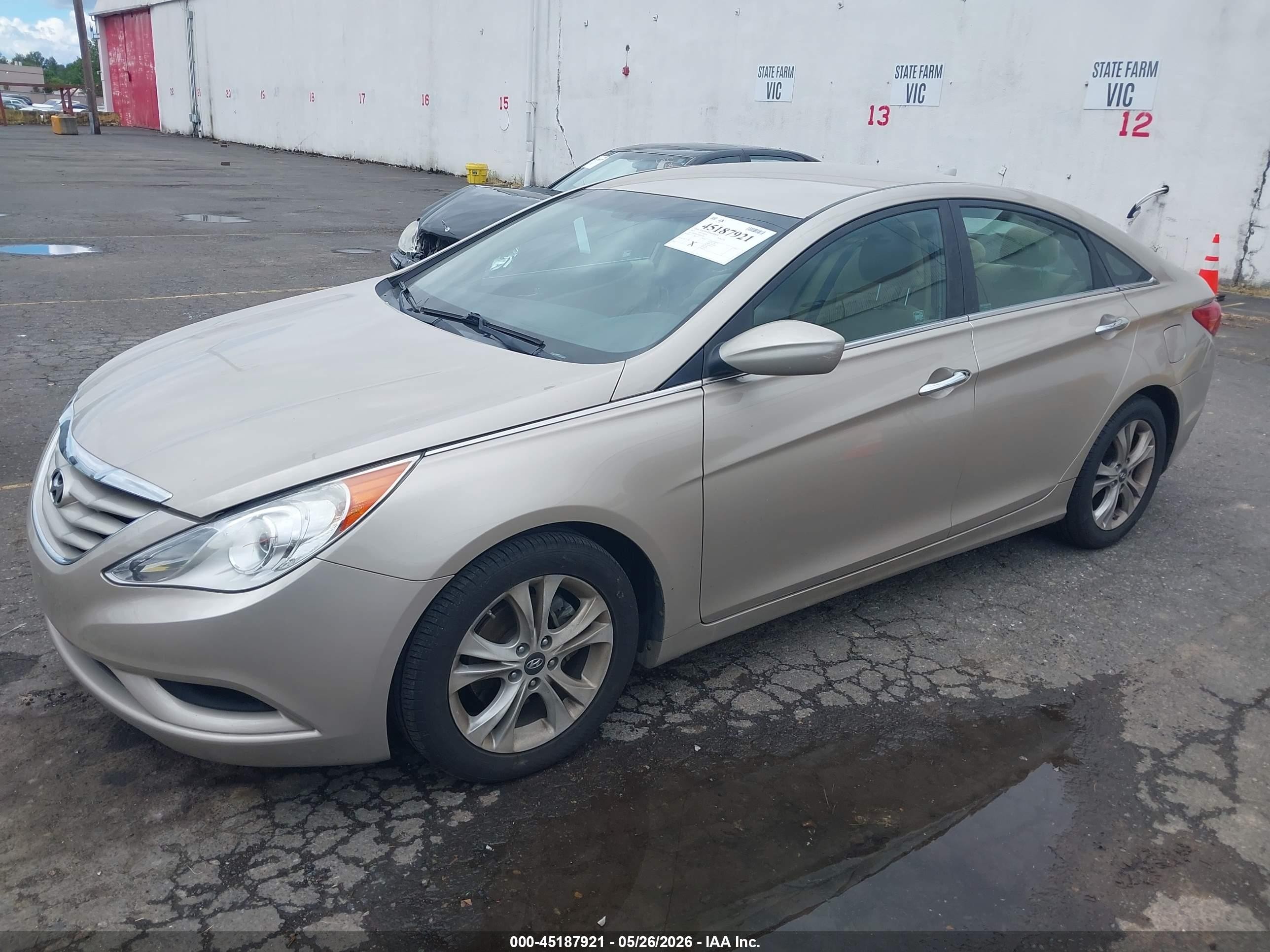 2011 Hyundai Sonata Gls Champagne vin: 5NPEB4AC5BH042881
