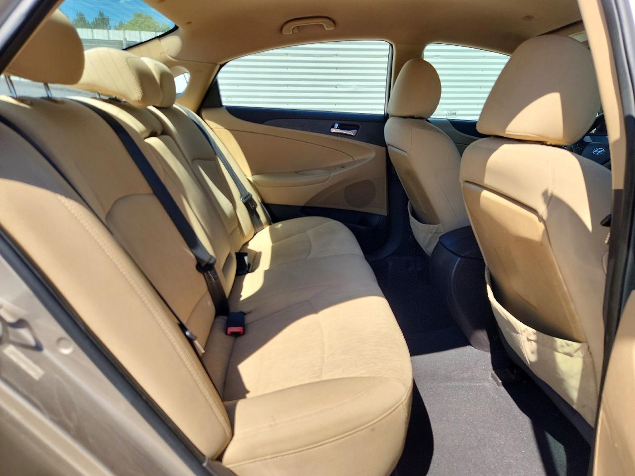 2011 Hyundai Sonata Gls Beige vin: 5NPEB4AC5BH048969