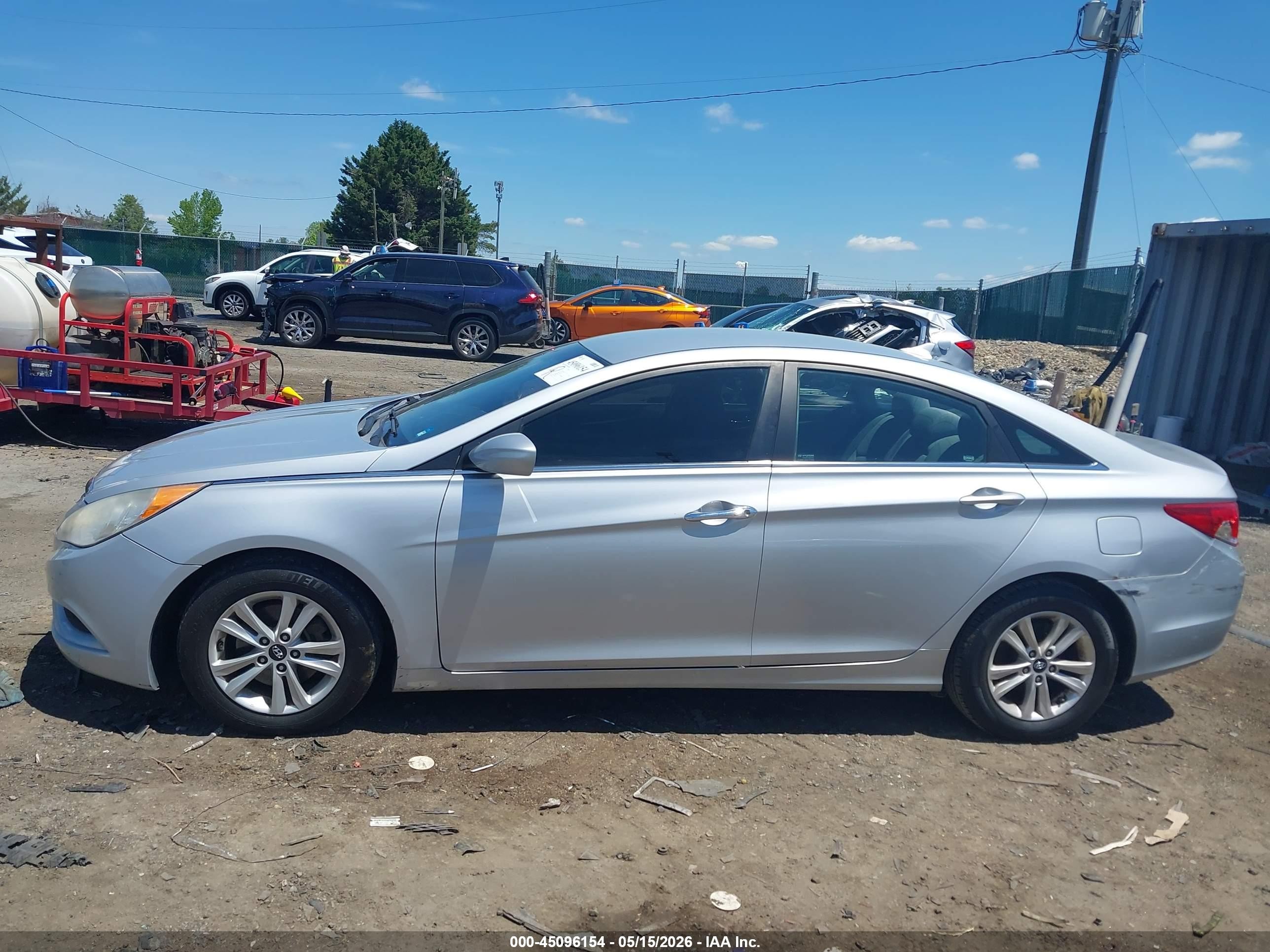 2011 Hyundai Sonata Gls Silver vin: 5NPEB4AC5BH118180