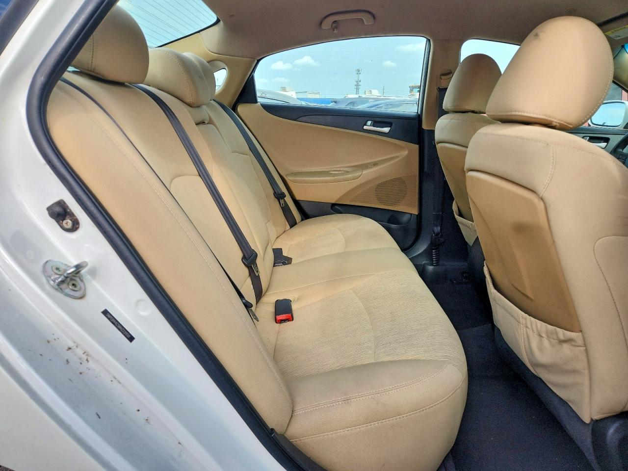 2011 Hyundai Sonata White vin: 5NPEB4AC5BH223950