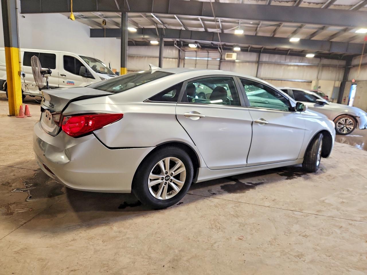 2011 Hyundai Sonata Gls Silver vin: 5NPEB4AC5BH230929
