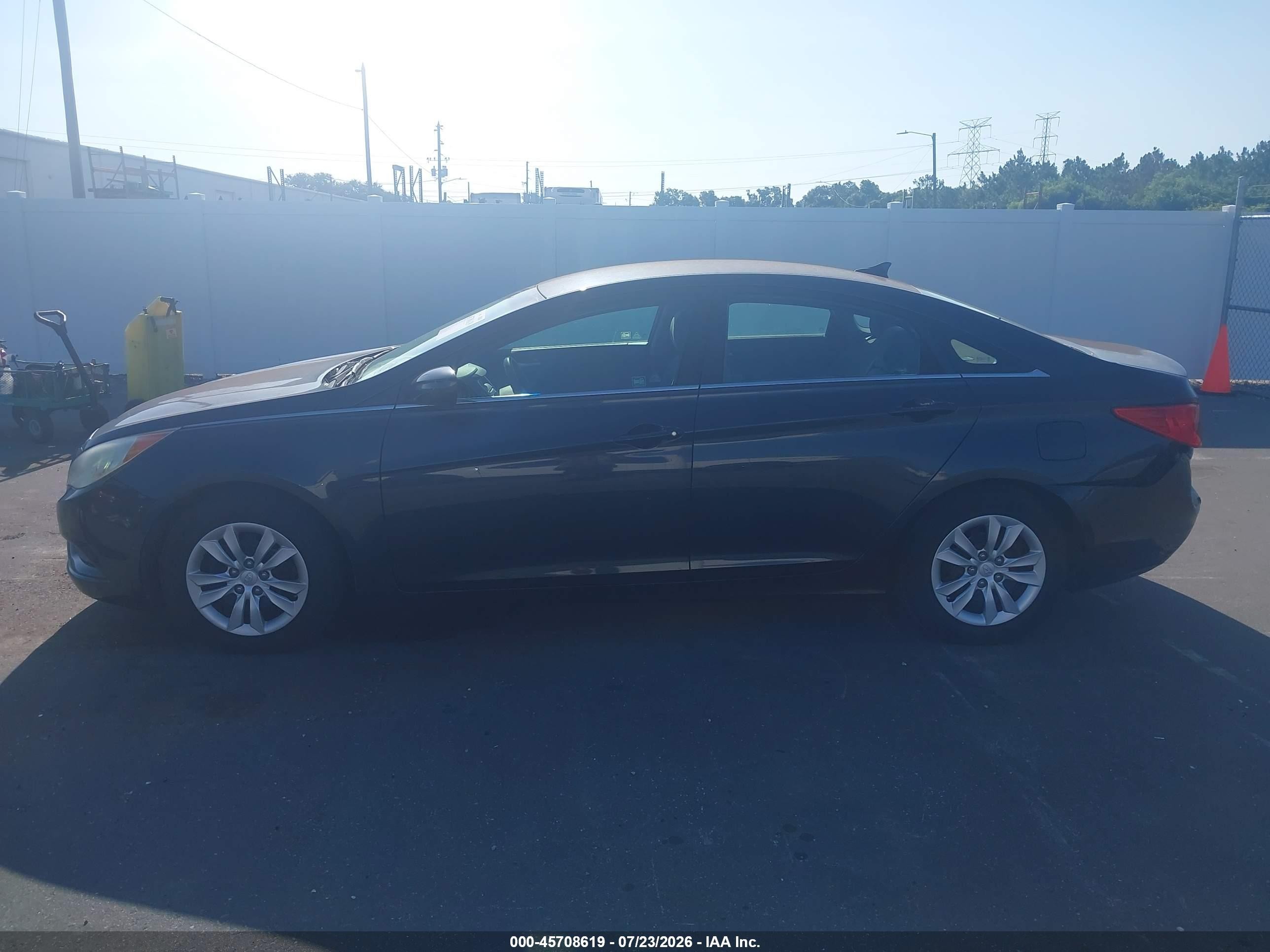 2011 Hyundai Sonata Gls Navy vin: 5NPEB4AC5BH262456