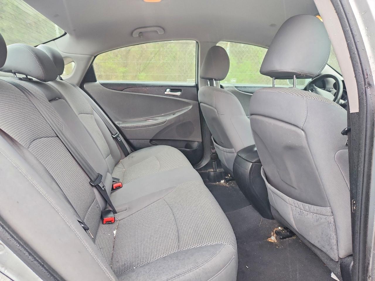 2011 Hyundai Sonata Gls Silver vin: 5NPEB4AC5BH289463