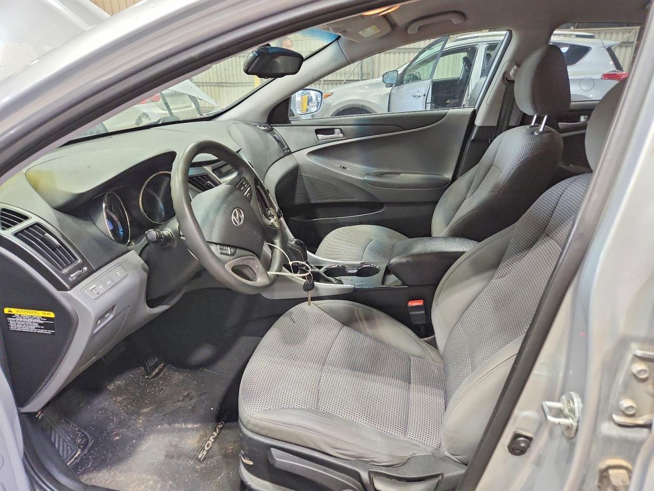 2012 Hyundai Sonata Gls Silver vin: 5NPEB4AC5CH401583
