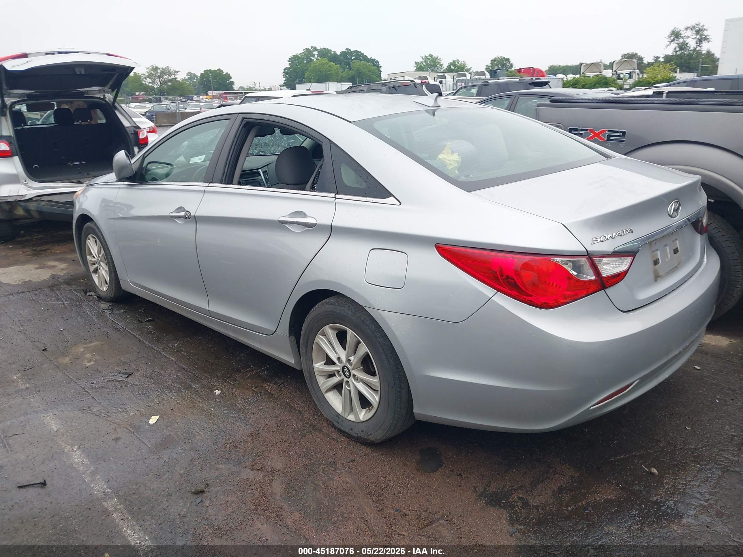 2012 Hyundai Sonata Gls Silver vin: 5NPEB4AC5CH406105