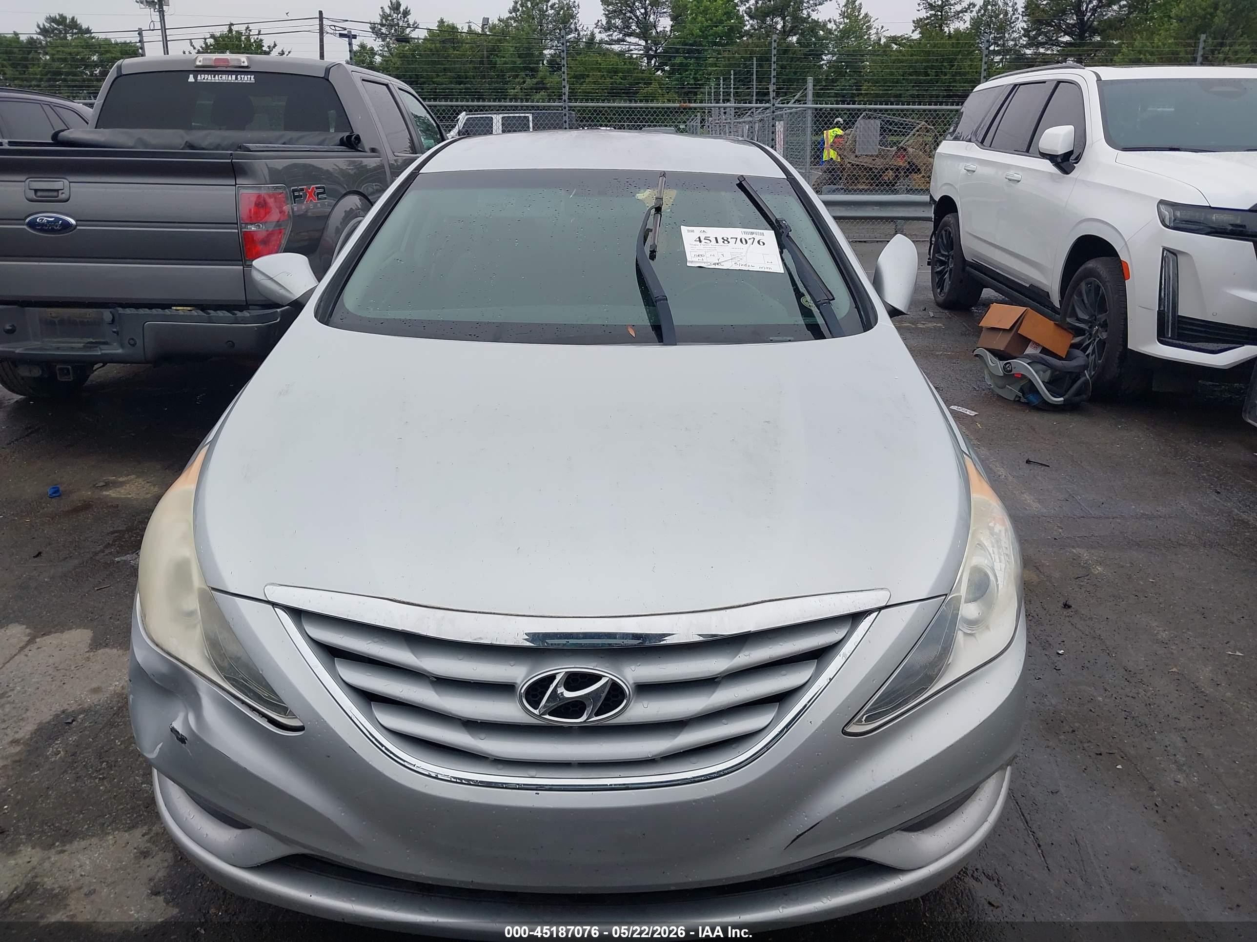 2012 Hyundai Sonata Gls Silver vin: 5NPEB4AC5CH406105