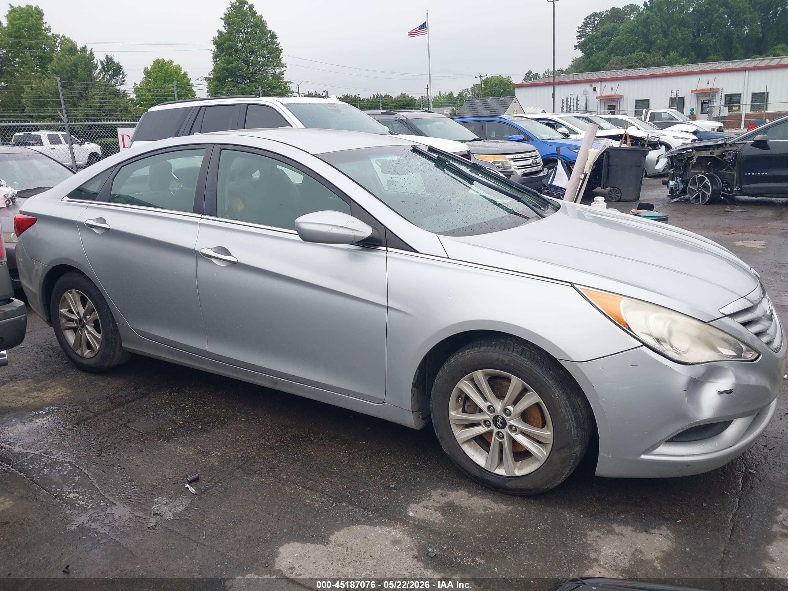 2012 Hyundai Sonata Gls Silver vin: 5NPEB4AC5CH406105
