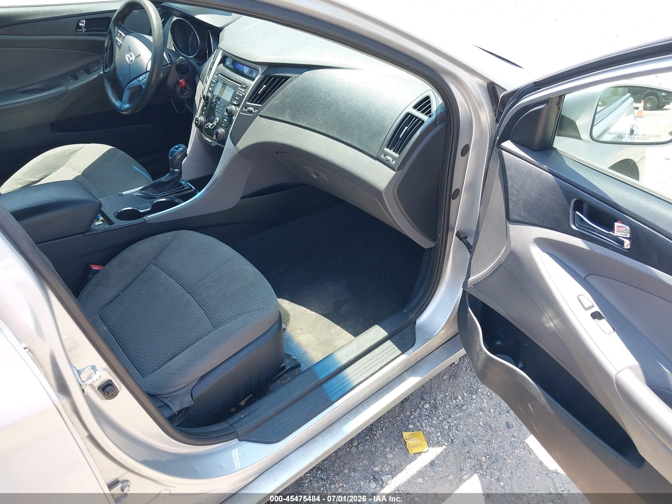 2012 Hyundai Sonata Gls Silver vin: 5NPEB4AC5CH408968