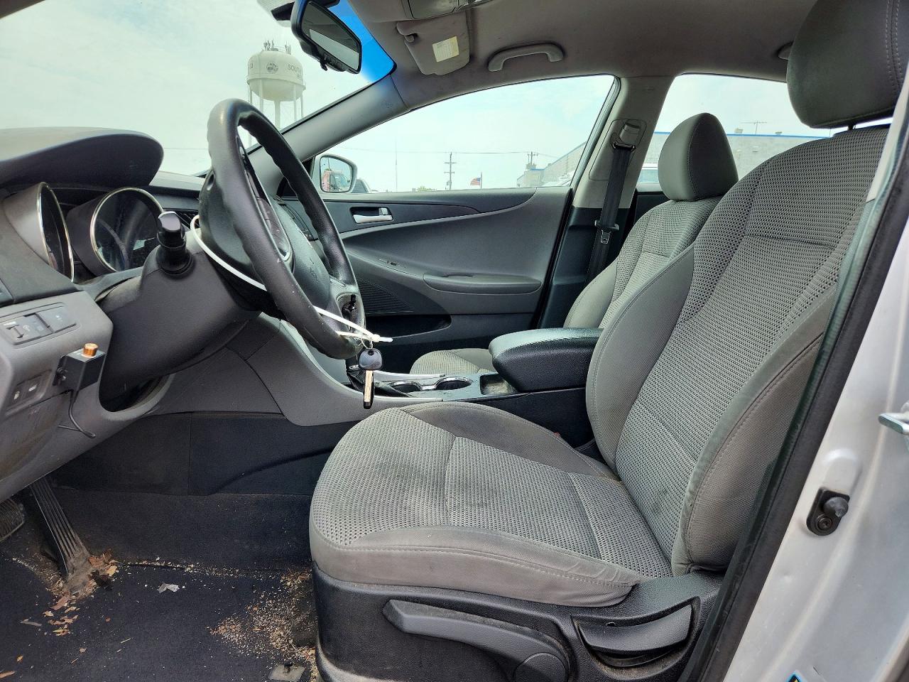 2012 Hyundai Sonata Gls Silver vin: 5NPEB4AC5CH435197
