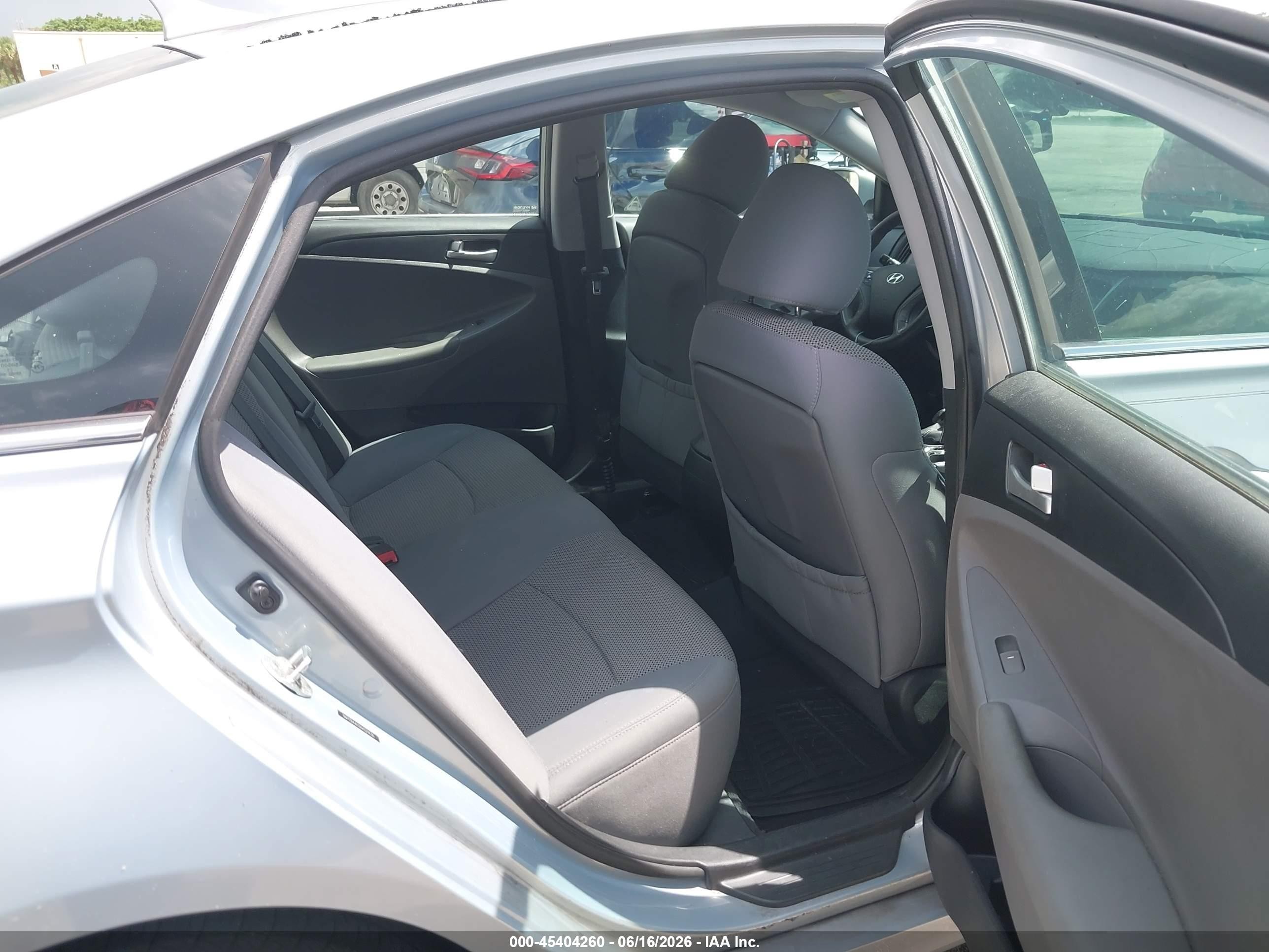 2013 Hyundai Sonata Gls Silver vin: 5NPEB4AC5DH521630