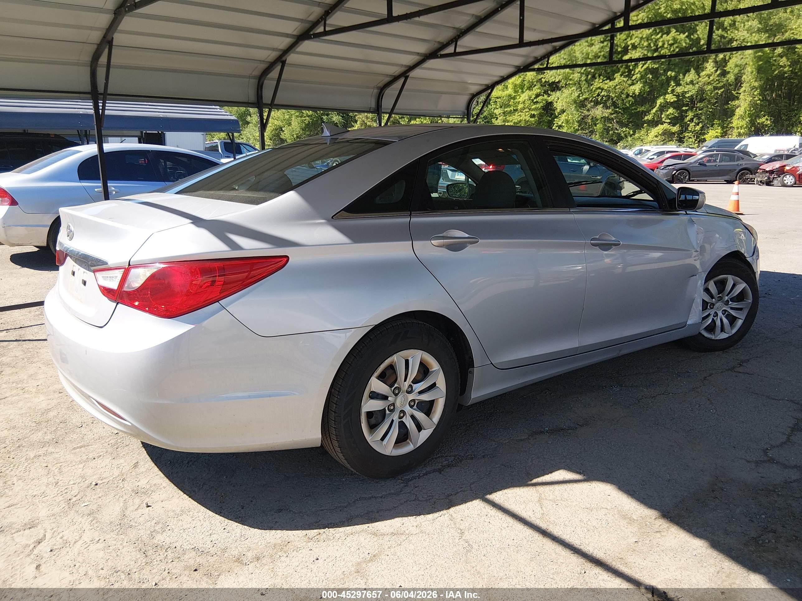 2013 Hyundai Sonata Gls Silver vin: 5NPEB4AC5DH536922