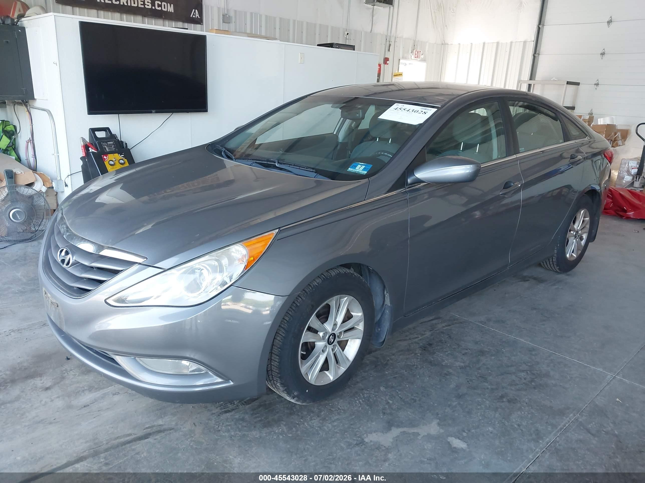 2013 Hyundai Sonata Gls Серый vin: 5NPEB4AC5DH561884