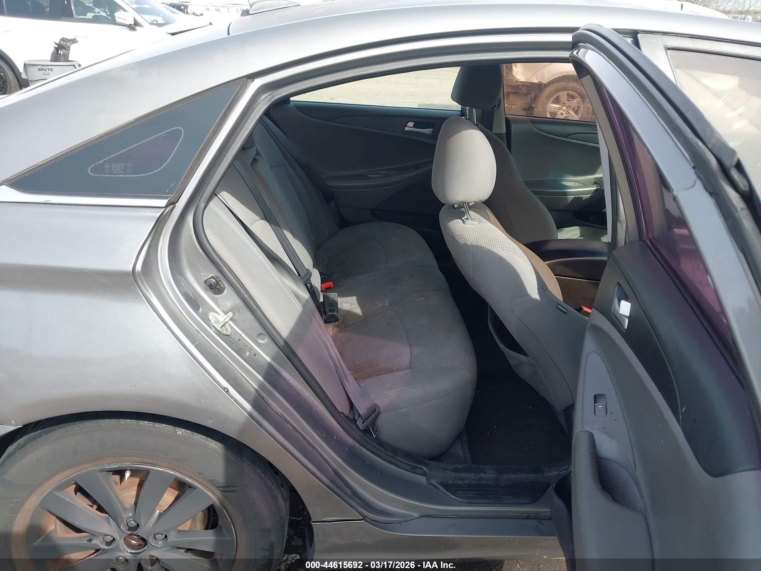 2013 Hyundai Sonata Gls Серый vin: 5NPEB4AC5DH570049