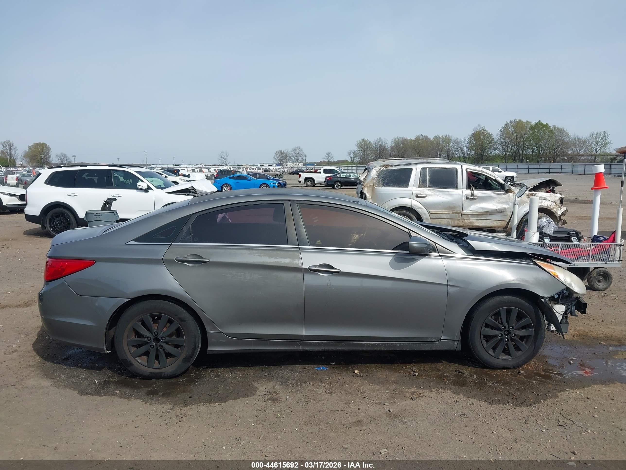 2013 Hyundai Sonata Gls Серый vin: 5NPEB4AC5DH570049