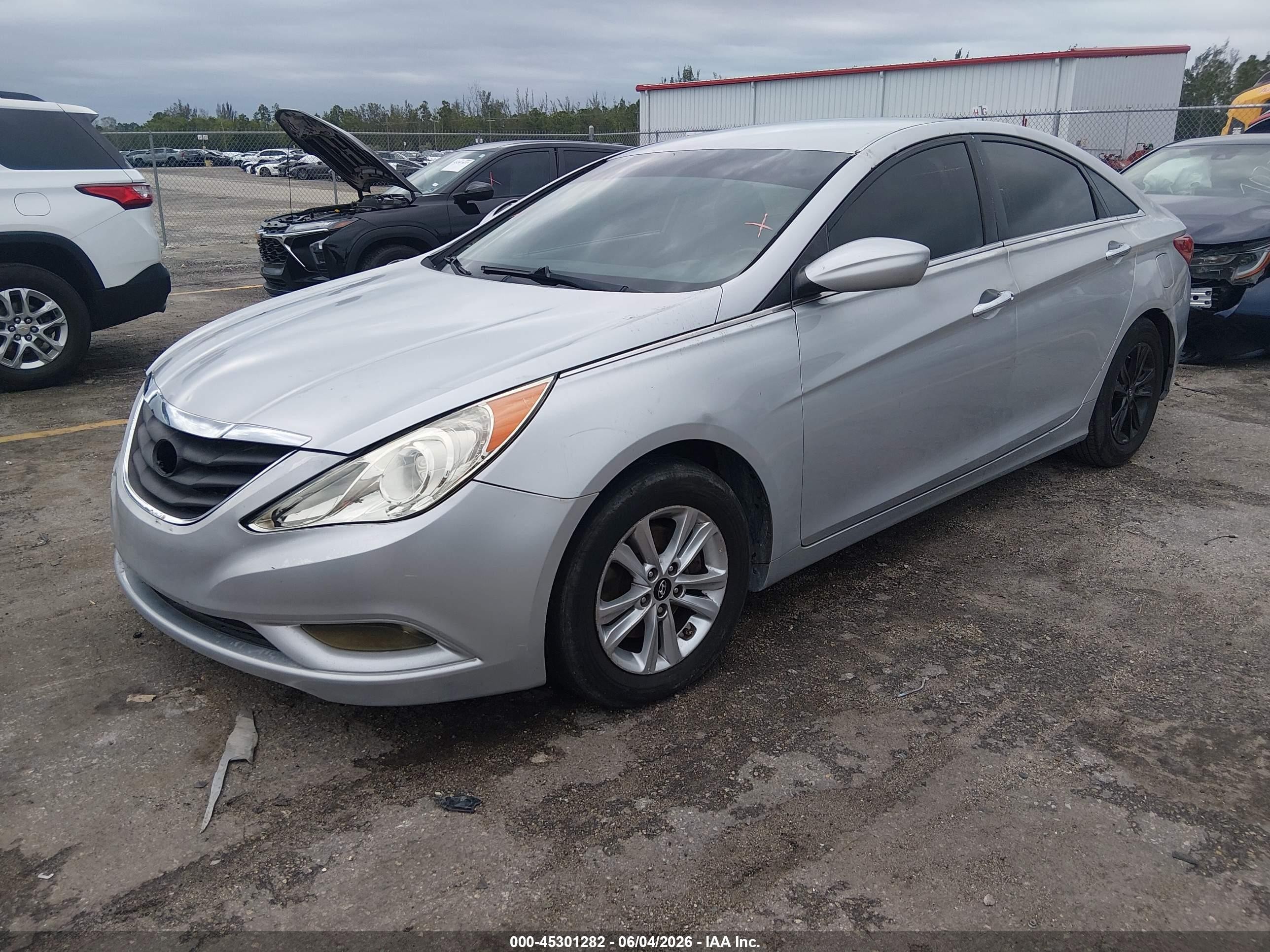 2013 Hyundai Sonata Gls Silver vin: 5NPEB4AC5DH615555