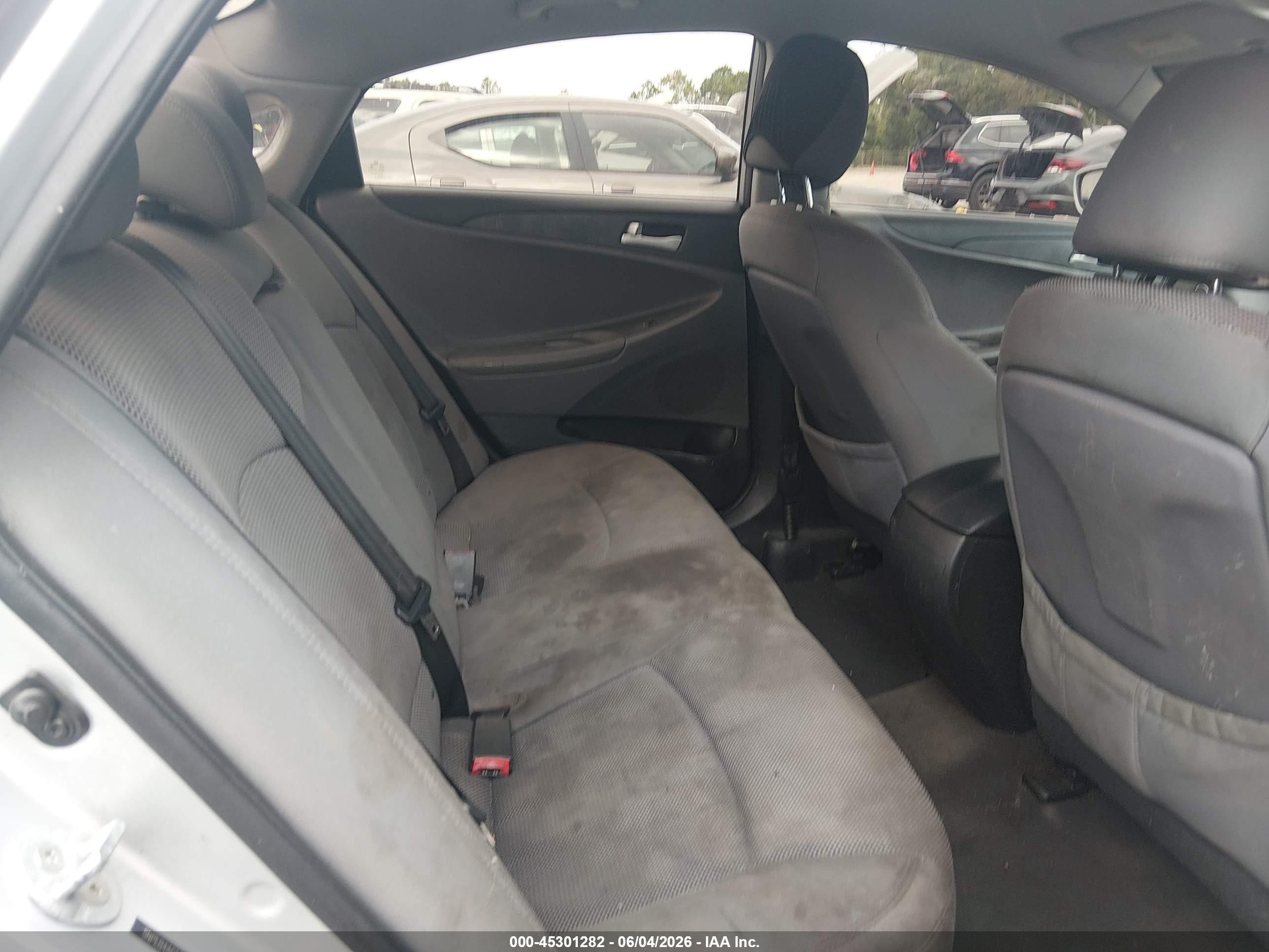 2013 Hyundai Sonata Gls Silver vin: 5NPEB4AC5DH615555