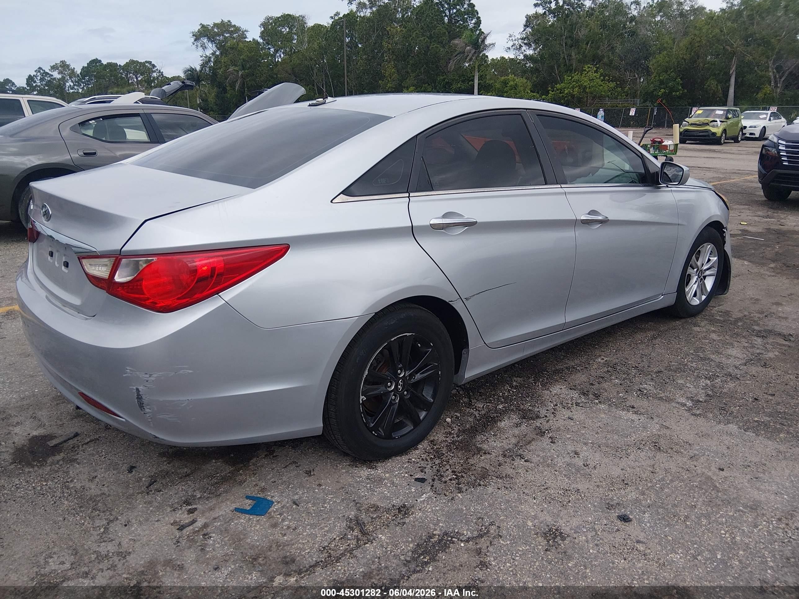 2013 Hyundai Sonata Gls Silver vin: 5NPEB4AC5DH615555