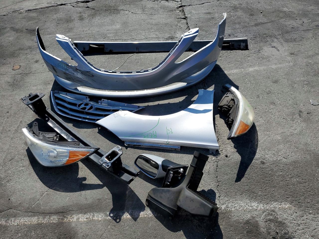 2013 Hyundai Sonata Gls Silver vin: 5NPEB4AC5DH673181