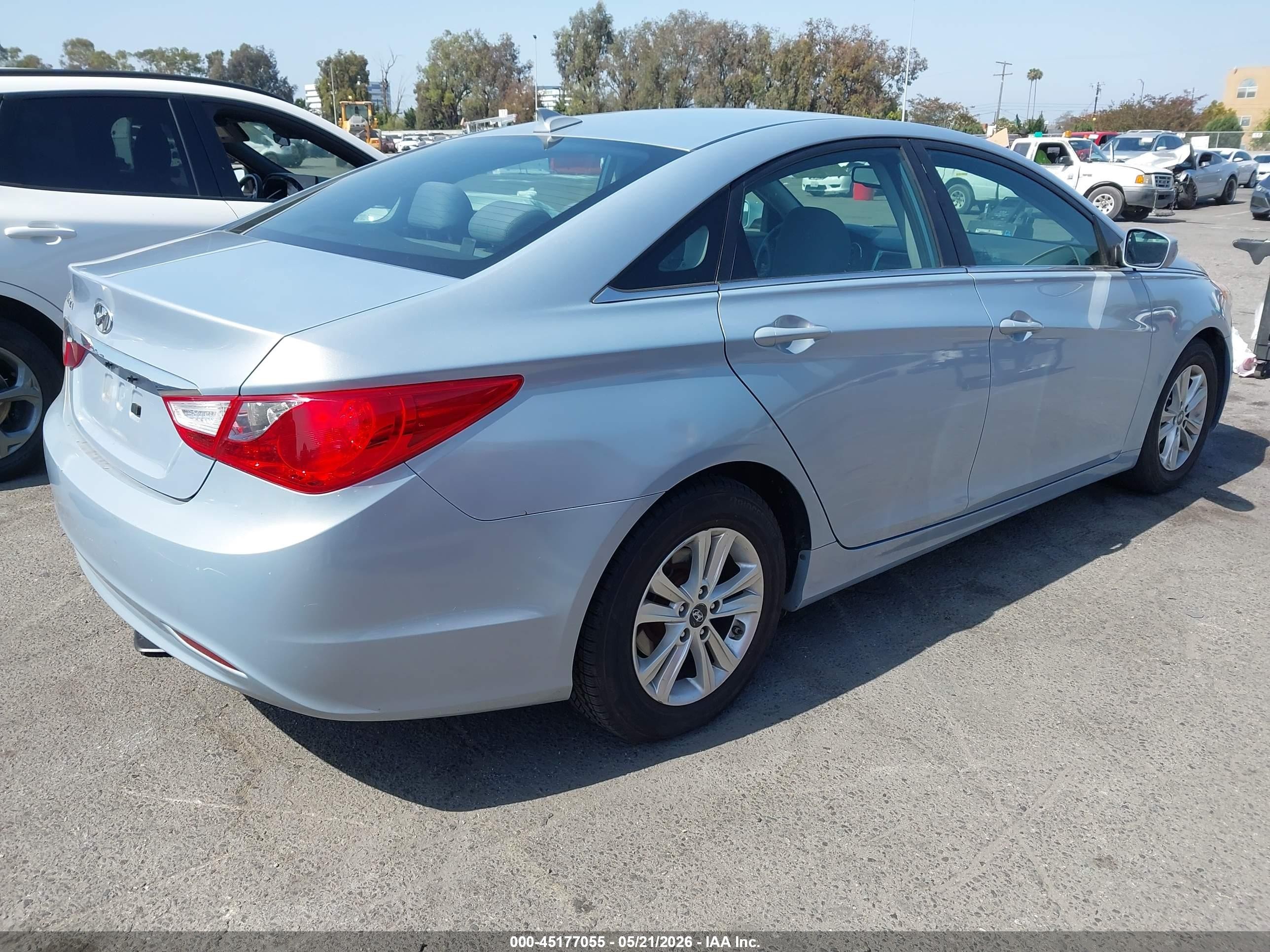 2013 Hyundai Sonata Gls Silver vin: 5NPEB4AC5DH744881
