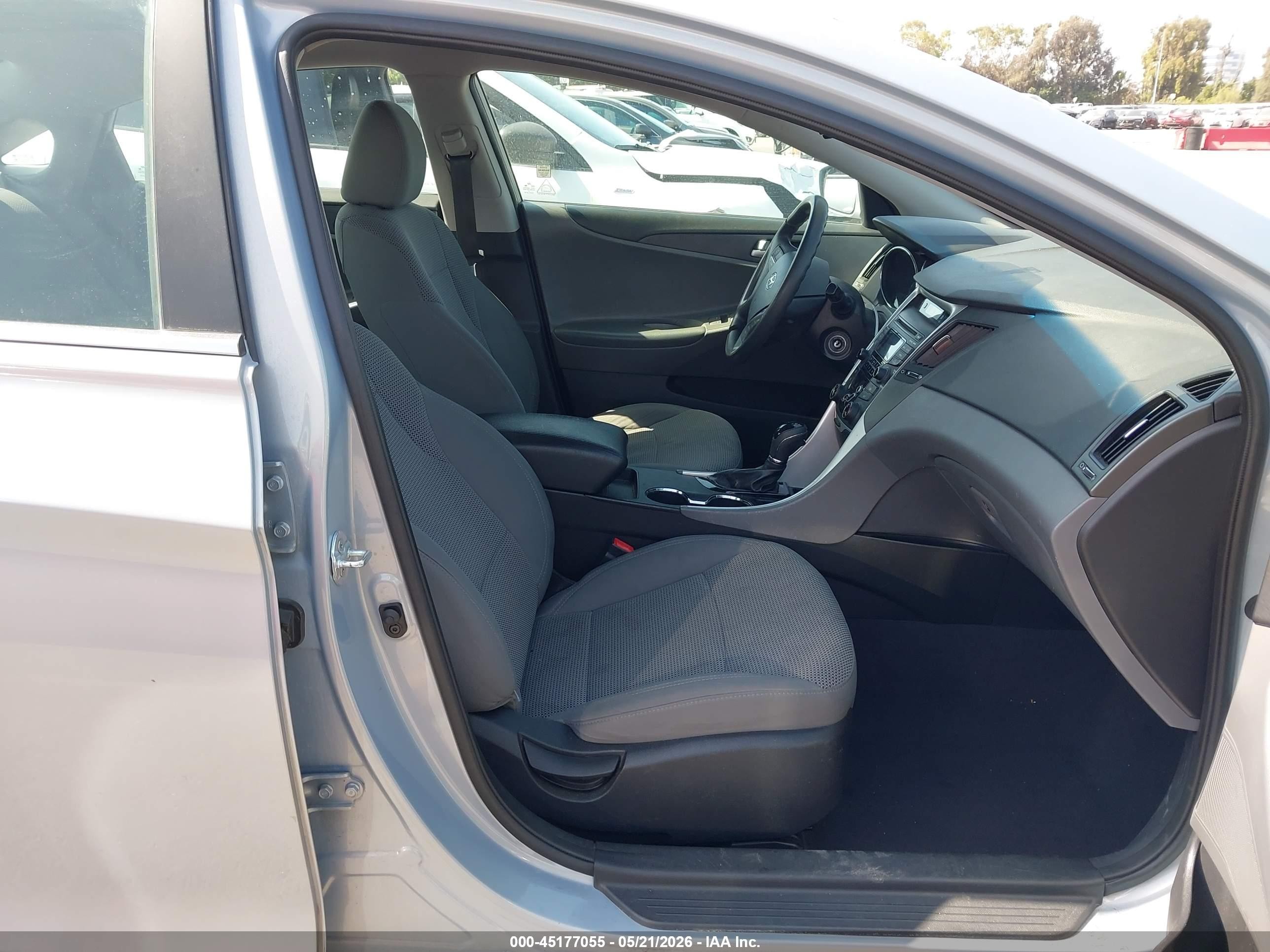 2013 Hyundai Sonata Gls Silver vin: 5NPEB4AC5DH744881